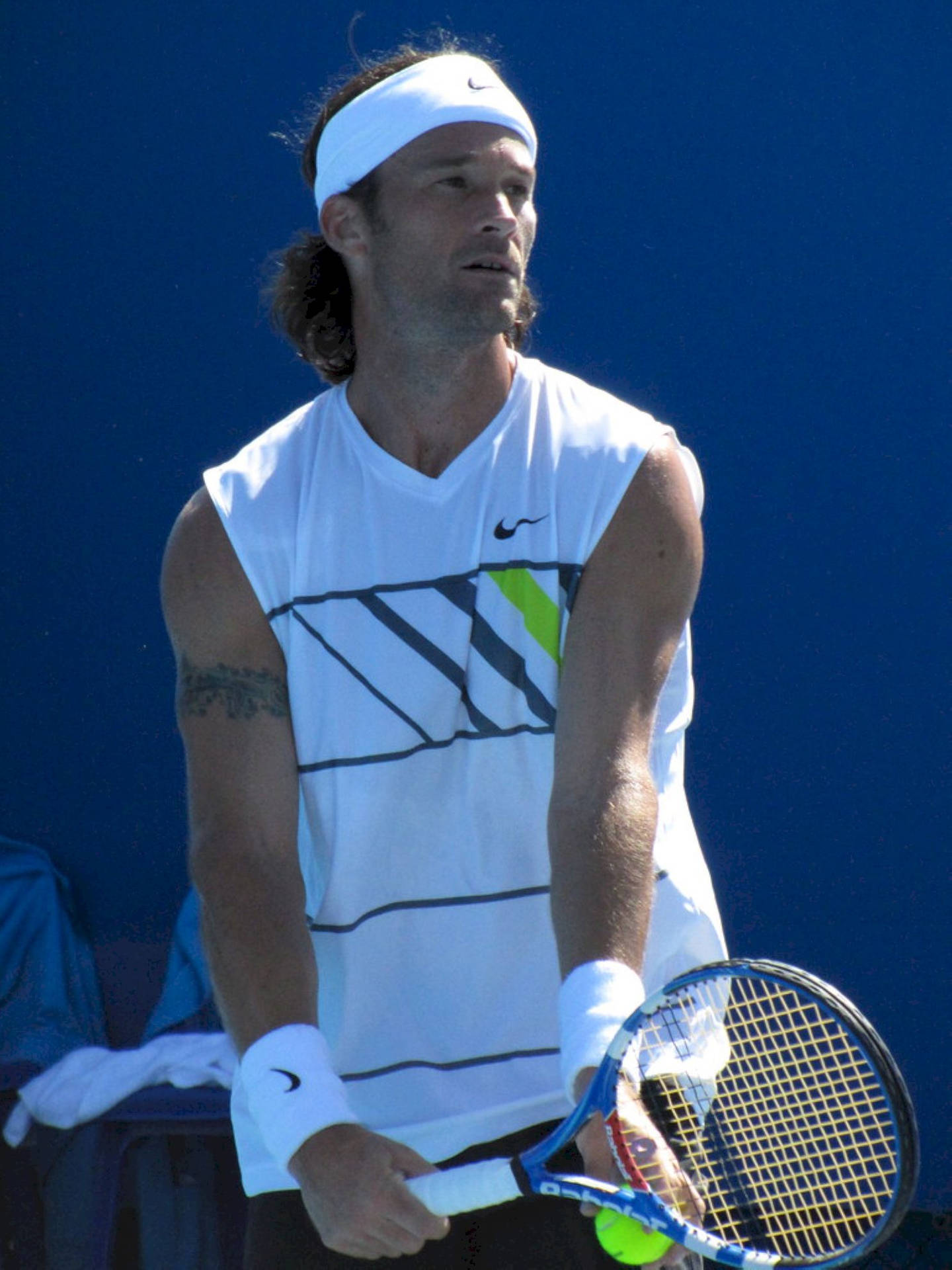 Carlos Moya Tennis Serve Wallpaper