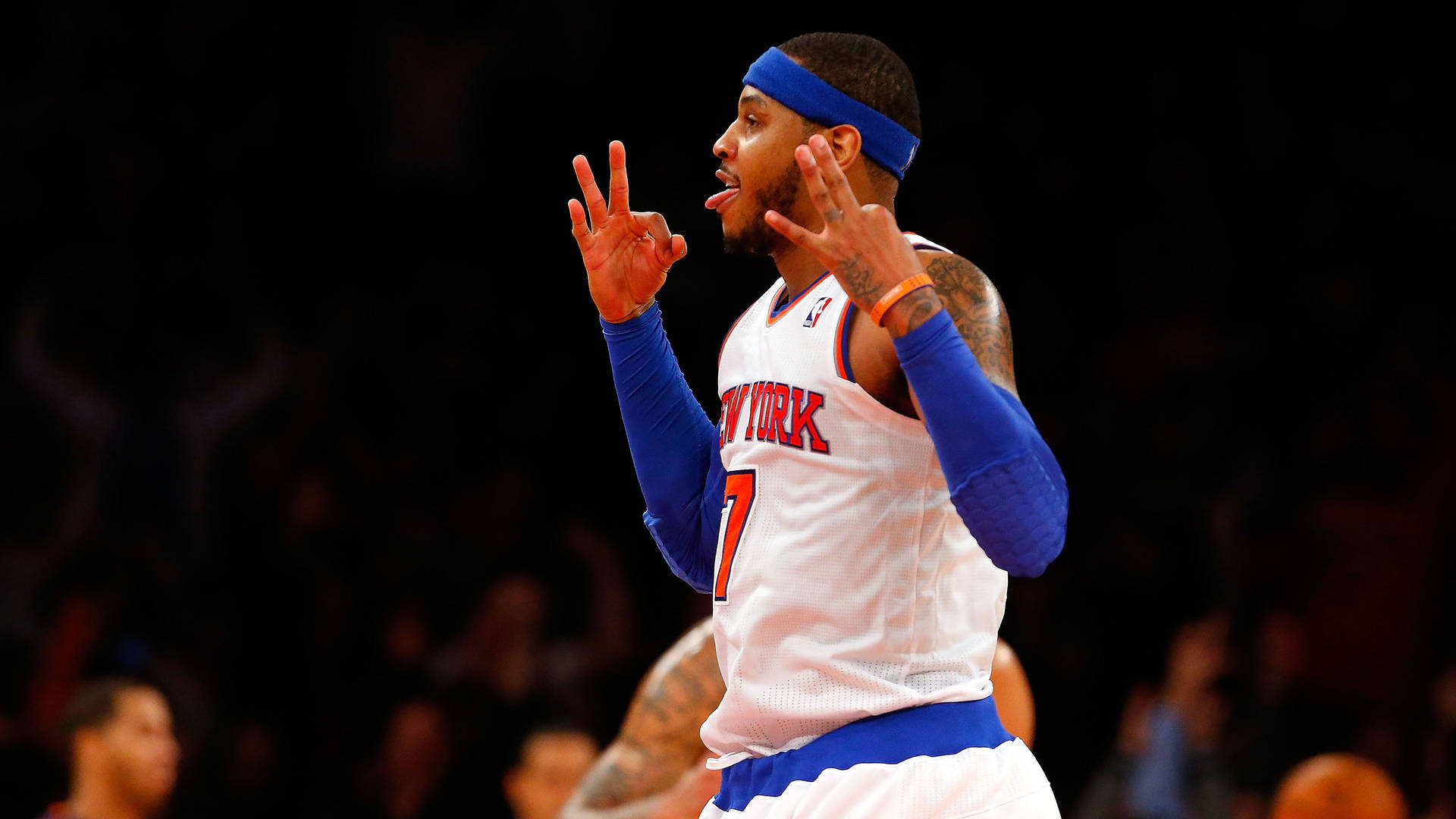 Carmelo Anthony Three Fingers Hand Wallpaper