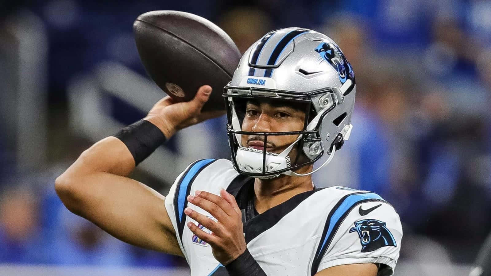 Carolina Panthers Quarterback Voorbereiden Pass Achtergrond