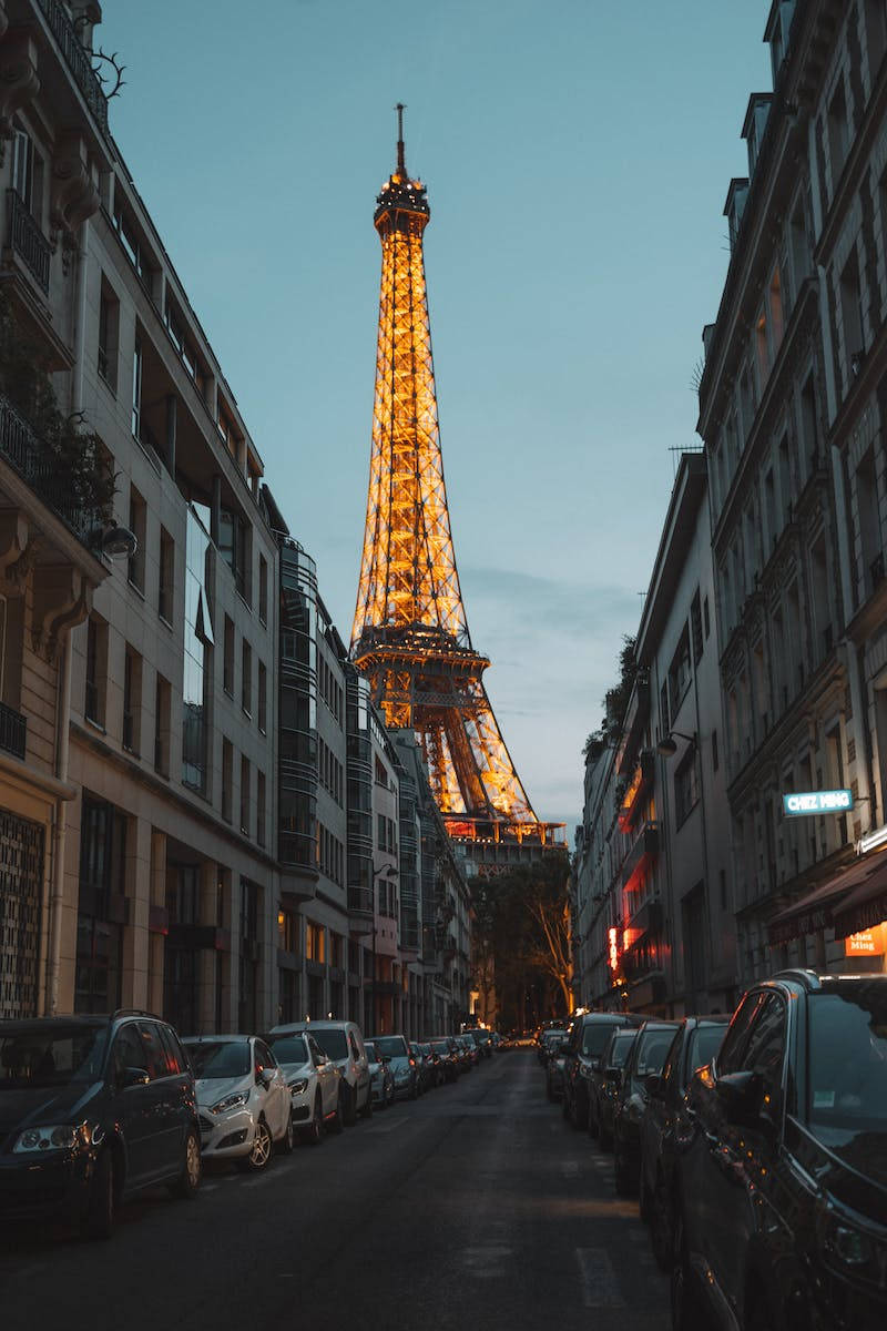 Cars And Eiffel Tower Night City Wallpaper
