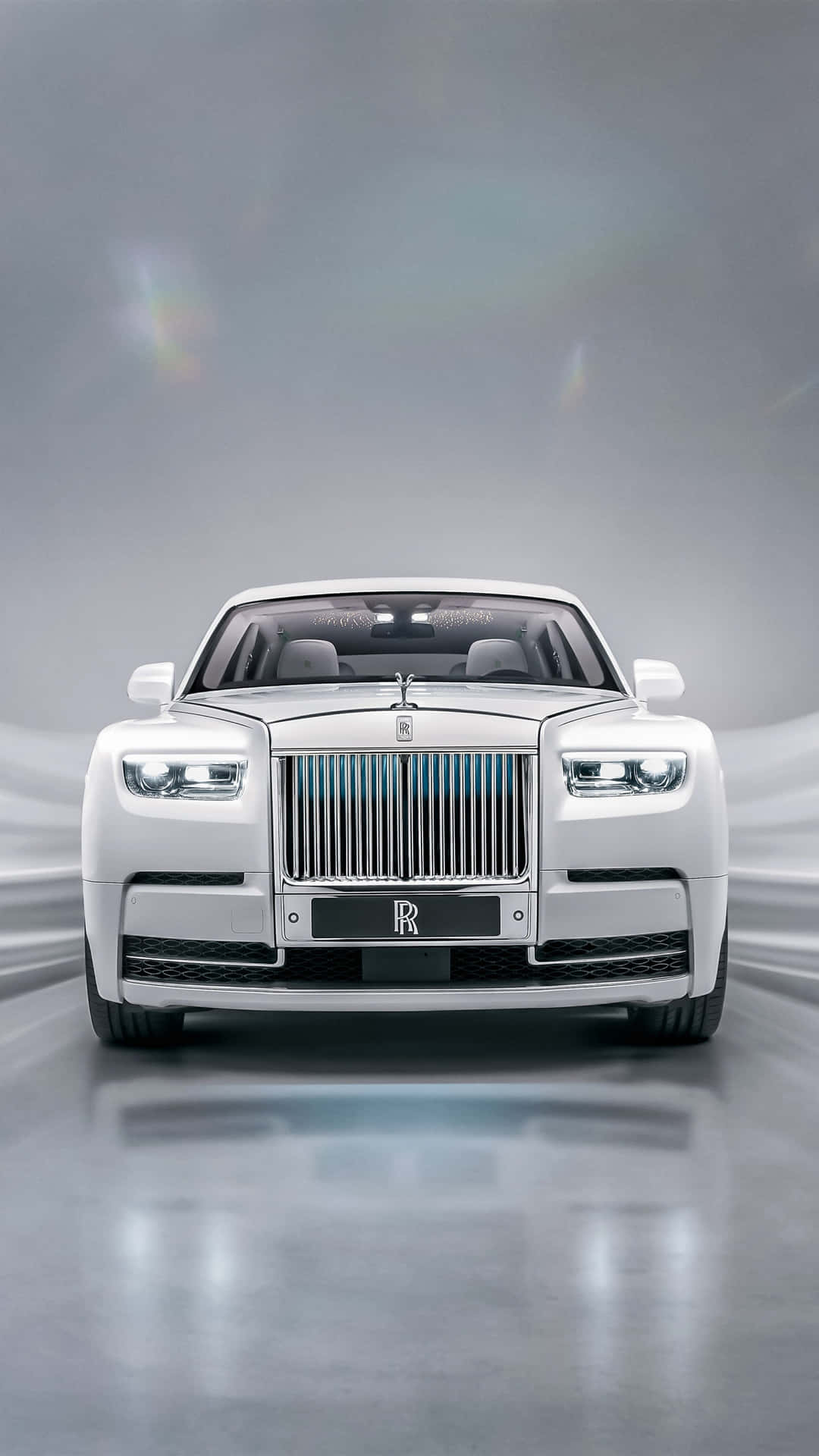 Rolls Royce Ghost - A White Car With A White Front