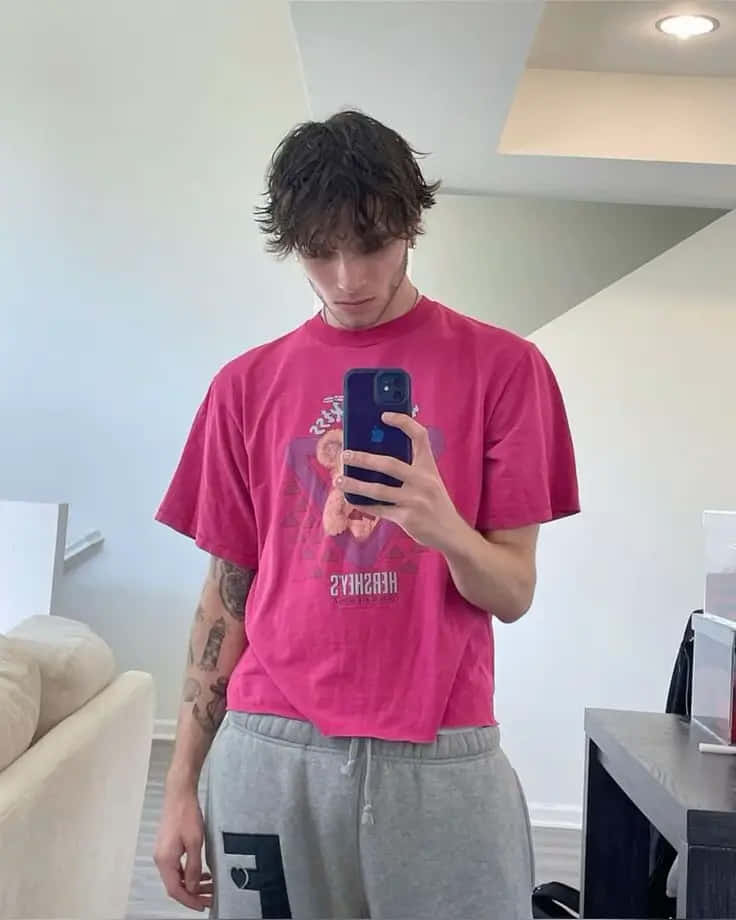 Casual Mirror Selfie Pink Shirt Wallpaper