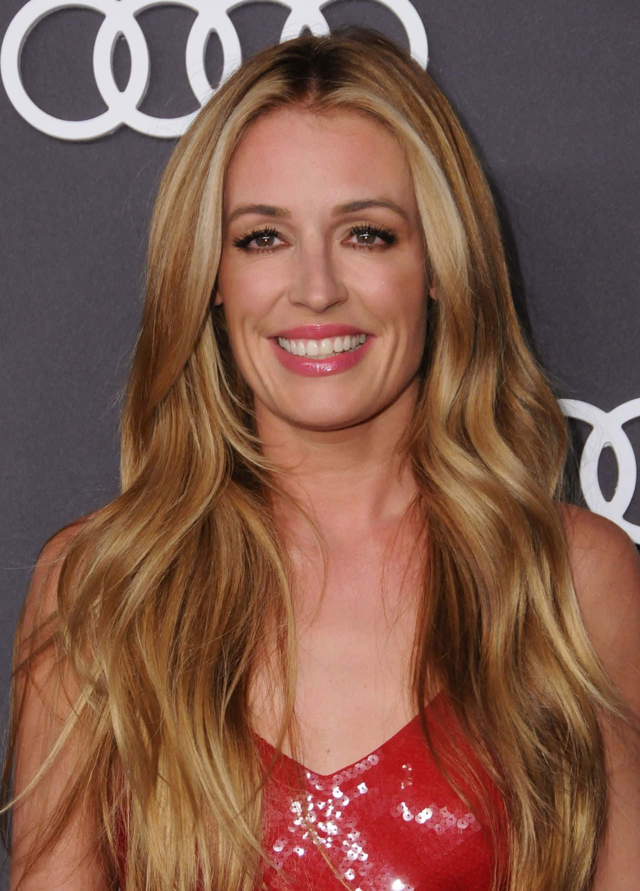 Cat Deeley Red Sparkle Dress Event Wallpaper