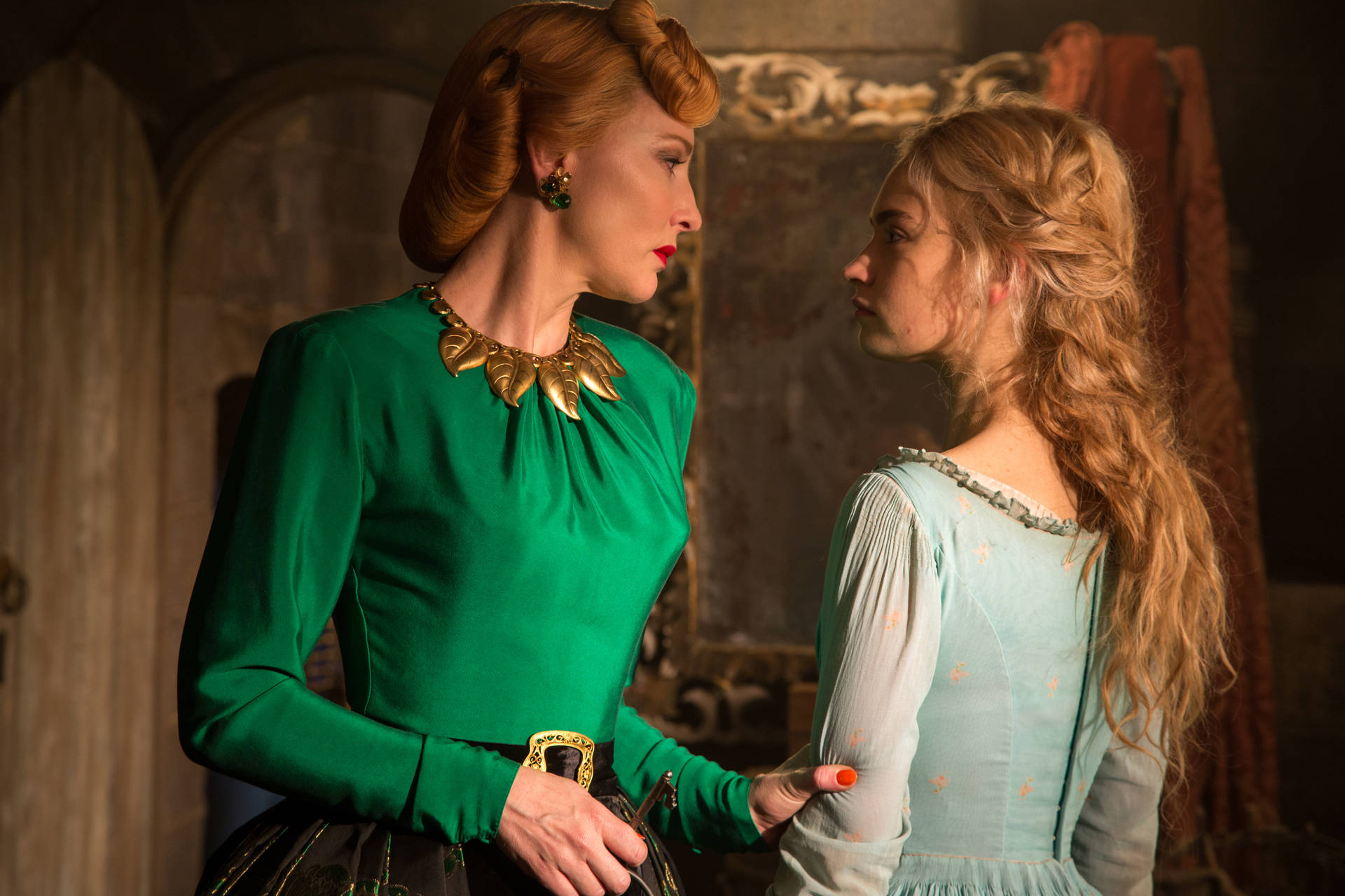 Cate Blanchett Cinderella Conflict
