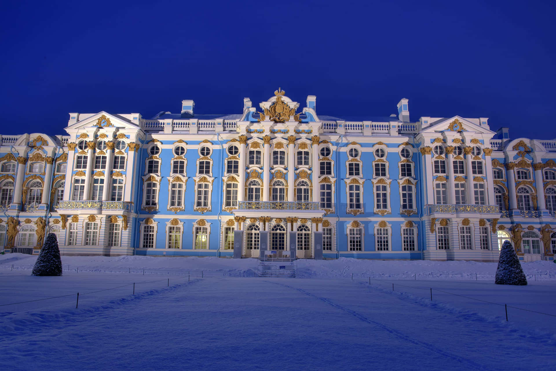 Paláciode Catarina Com Céu Noturno Azul. Papel de Parede