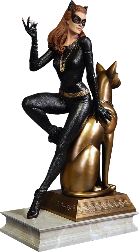 Catwoman_ Statue_ Pose PNG