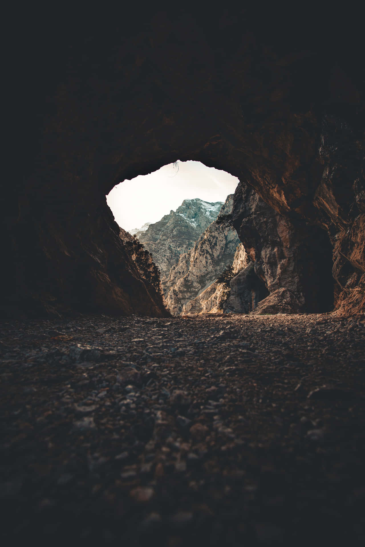 Exploreas Maravilhas Misteriosas De Uma Caverna Natural