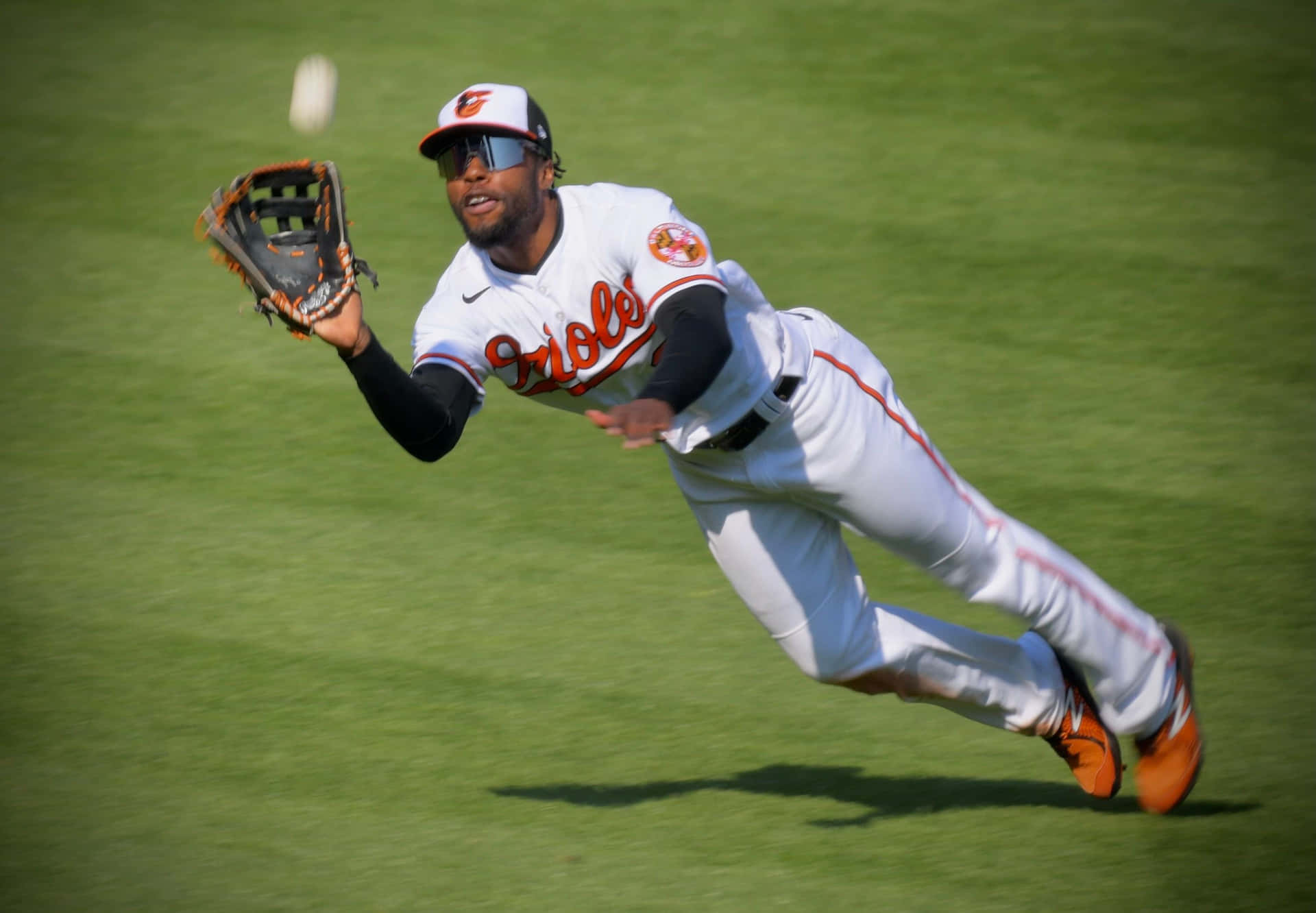 Cedric Mullins Dynamic Catch Baseball Action Wallpaper