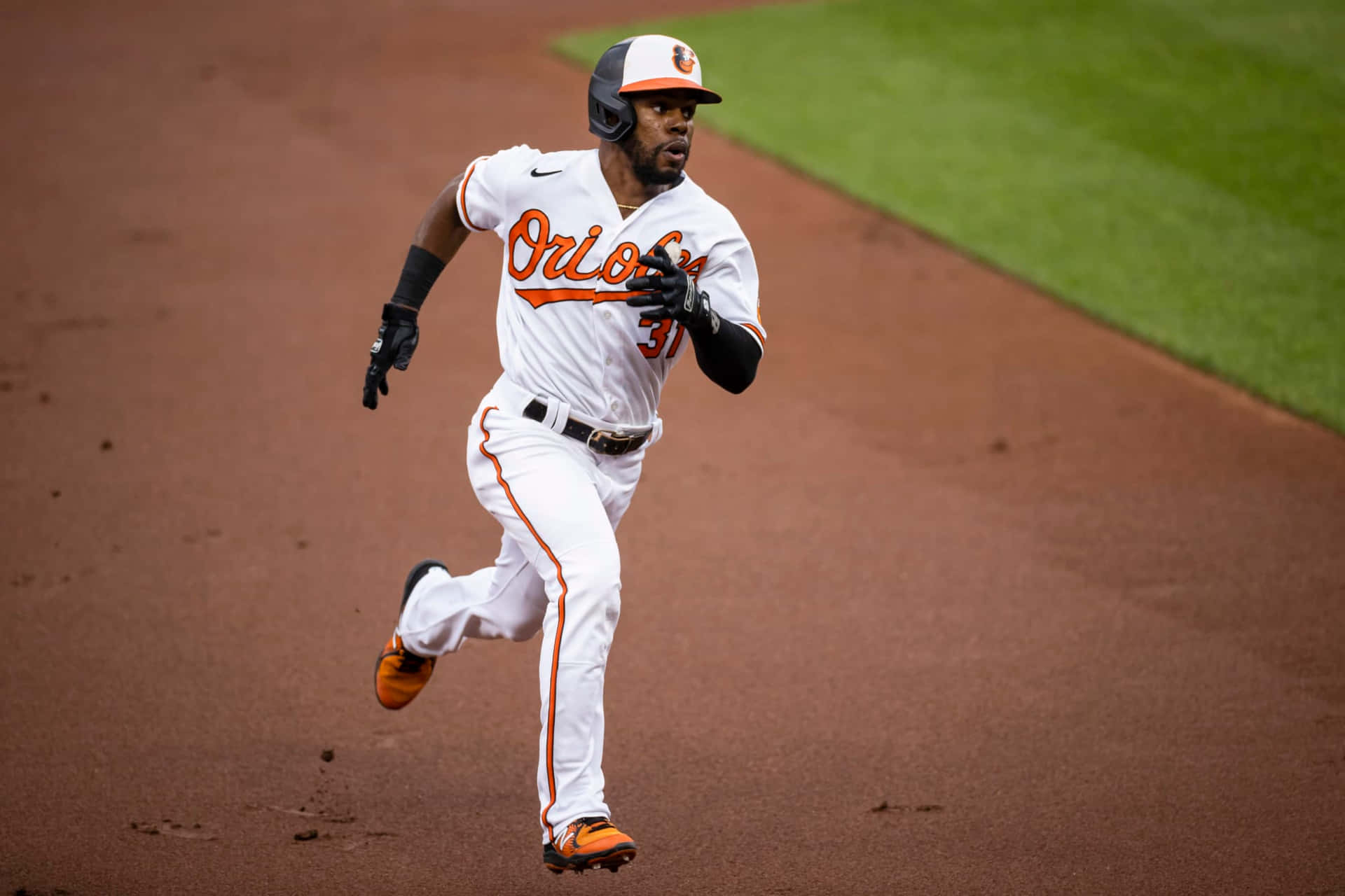 Cedric Mullins Running Bases Orioles Uniform Wallpaper