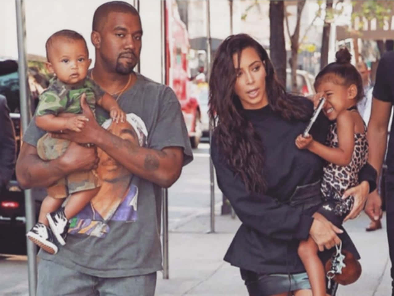 Imagendel Bebé De Famosos Kanye West Y Kim Kardashian