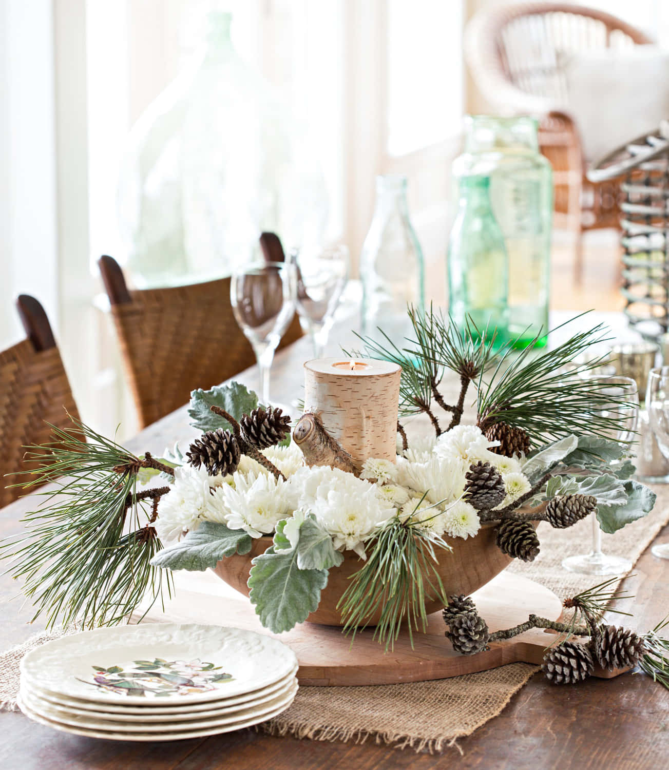 Give Any Table a Refreshing Look with a Charming Centerpiece Wallpaper