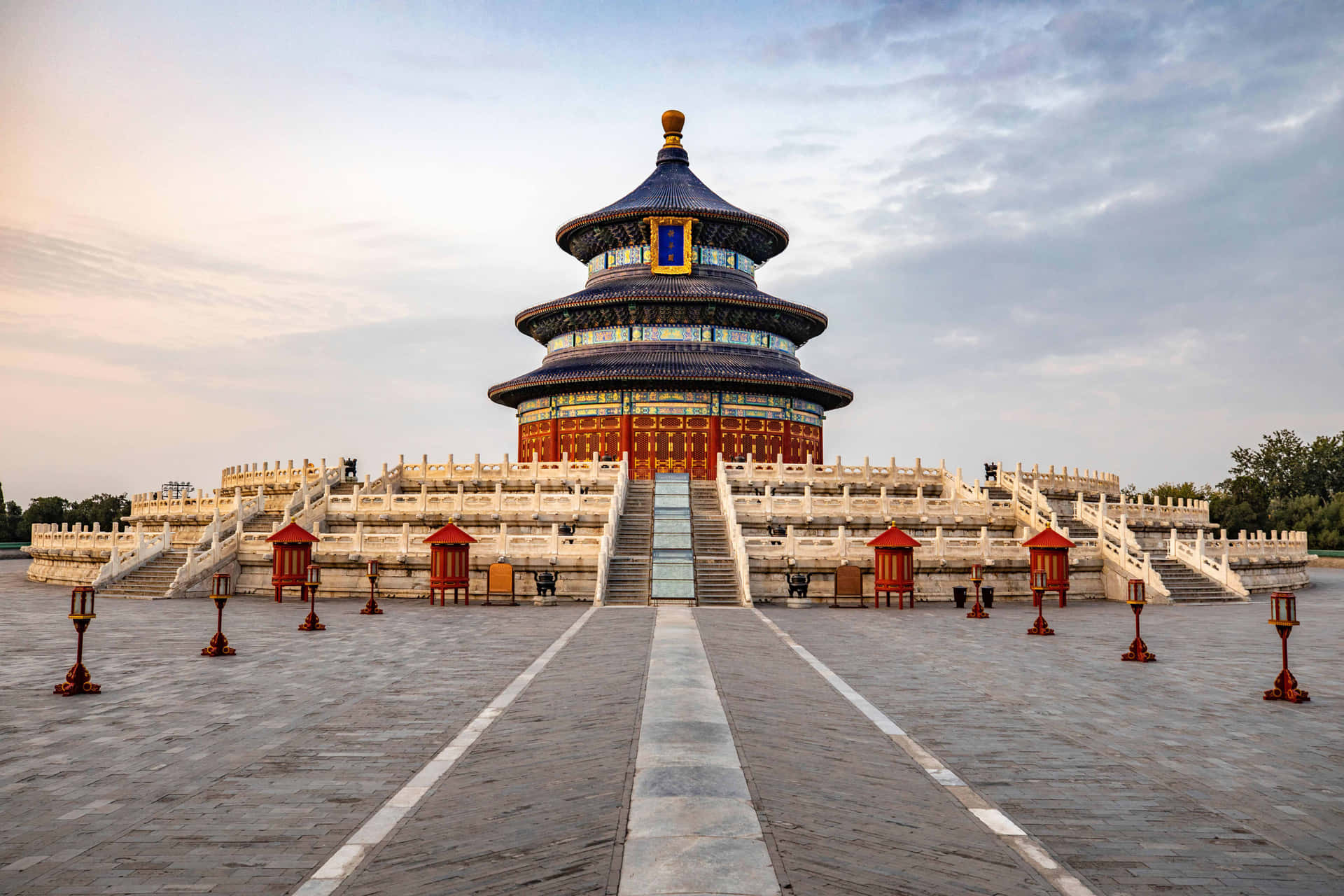 Central Walkway To The Temple Of Heaven Wallpaper