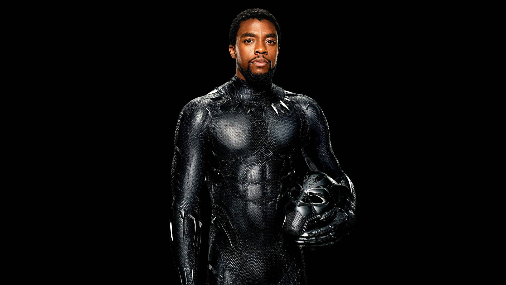 Chadwick Boseman Solo Black Panther Suit Wallpaper