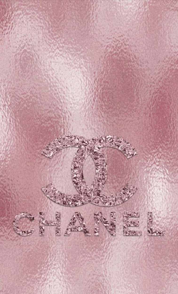 Fantastisk Girkestil i høj mode med Chanel brandprints. Wallpaper