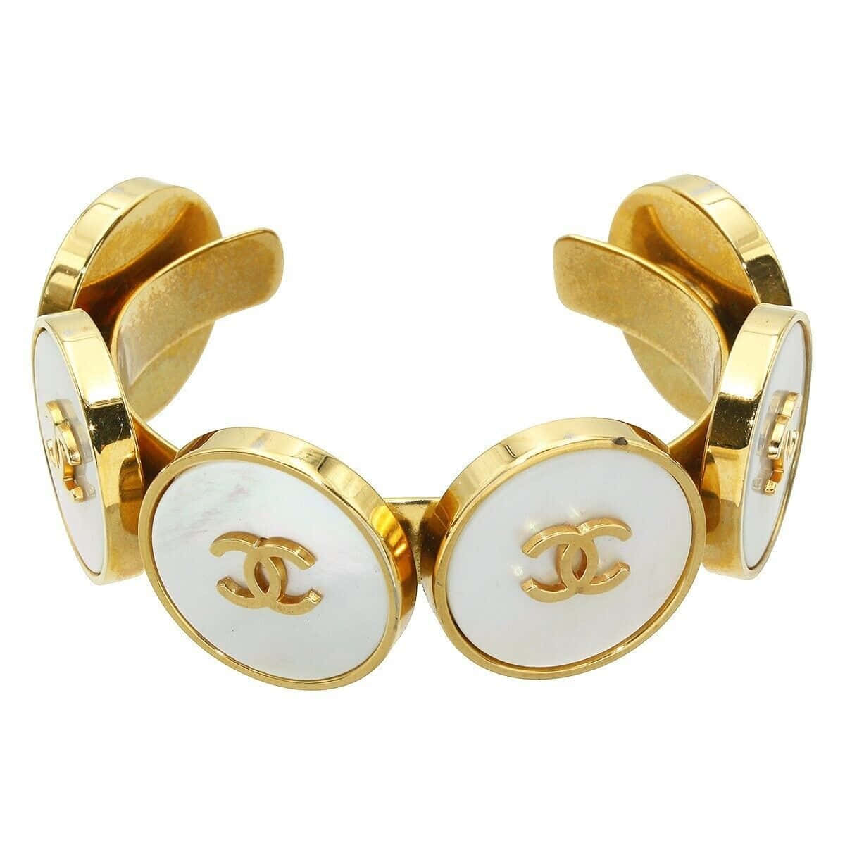 CHANEL (Interlocking) CC logo Faux Multi-Pearl Bracelet Bracelet