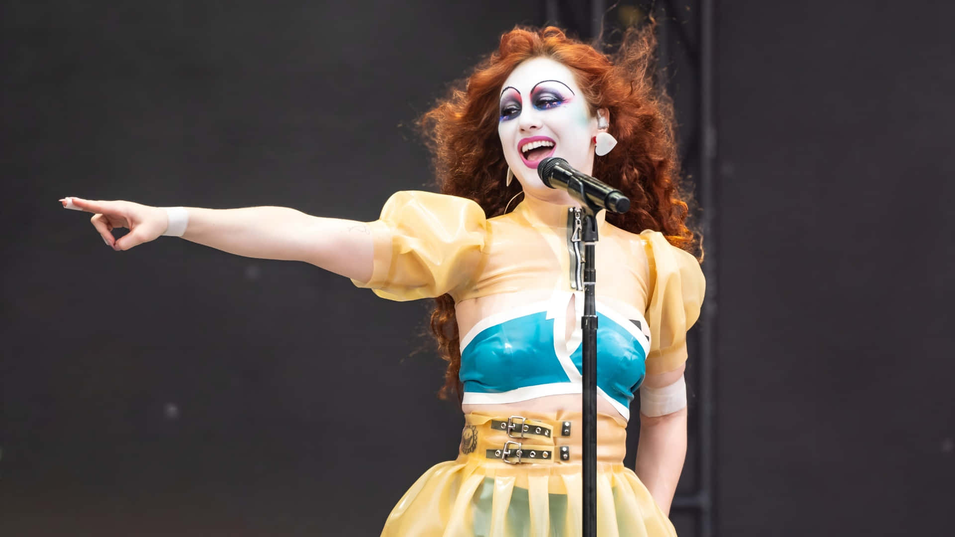 Chappell Roan Live Performance Wallpaper