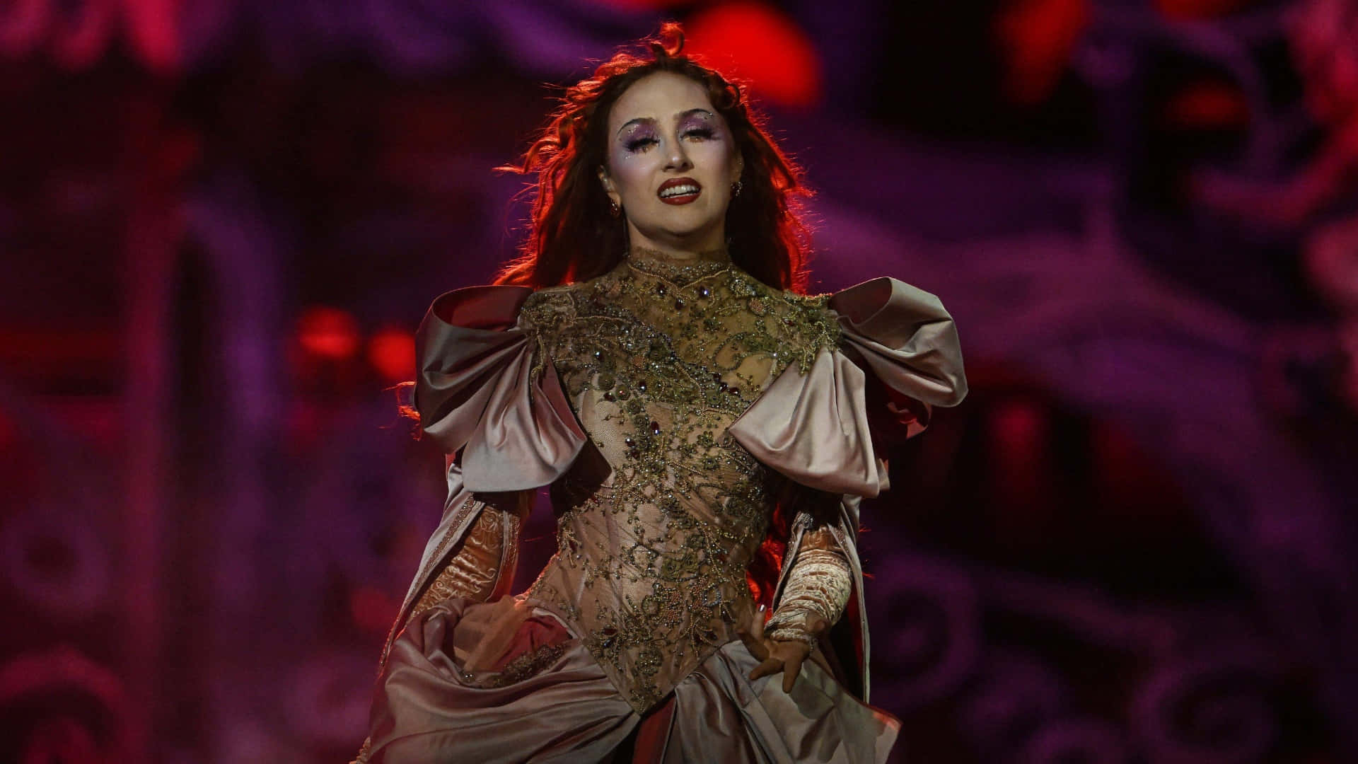 Actuación En Vivo De Chappell Roan Fondo de pantalla