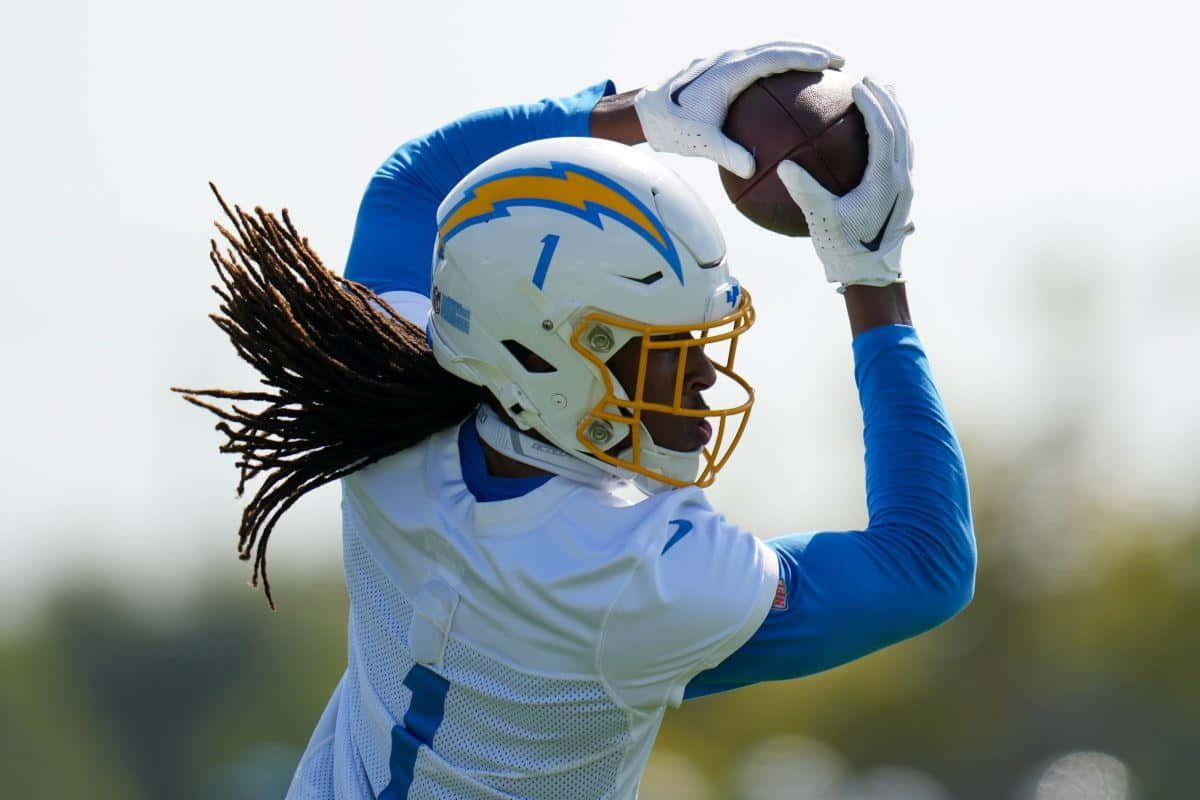 Chargers Player Catching Football Wallpaper