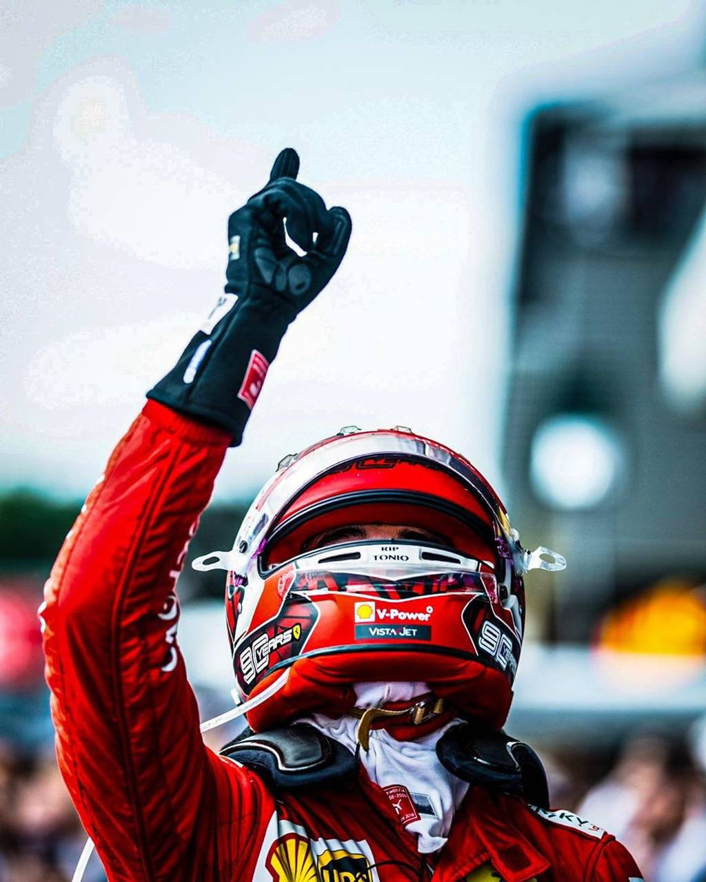 Charles Leclerc Pointing Up Wallpaper