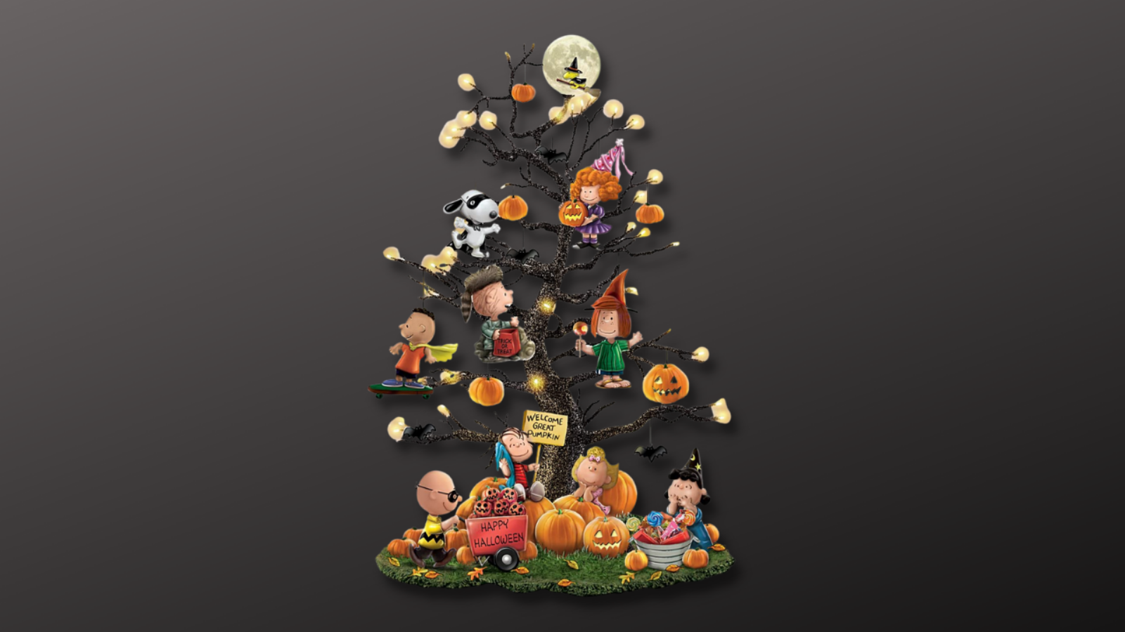 Celebrate Halloween with Charlie Brown!