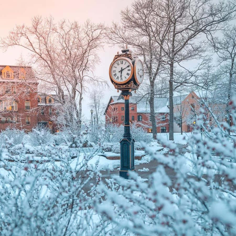 Charlottetown Winter Clock Wallpaper