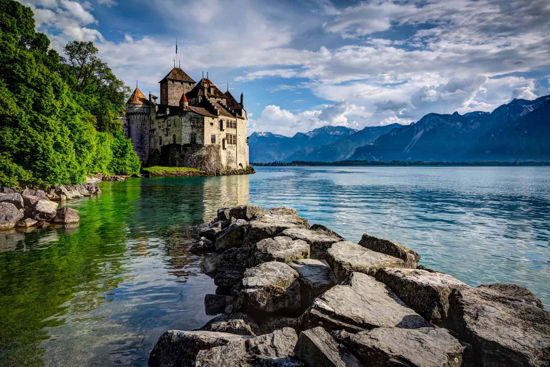 Chateaude Chillon Lake Geneva Wallpaper