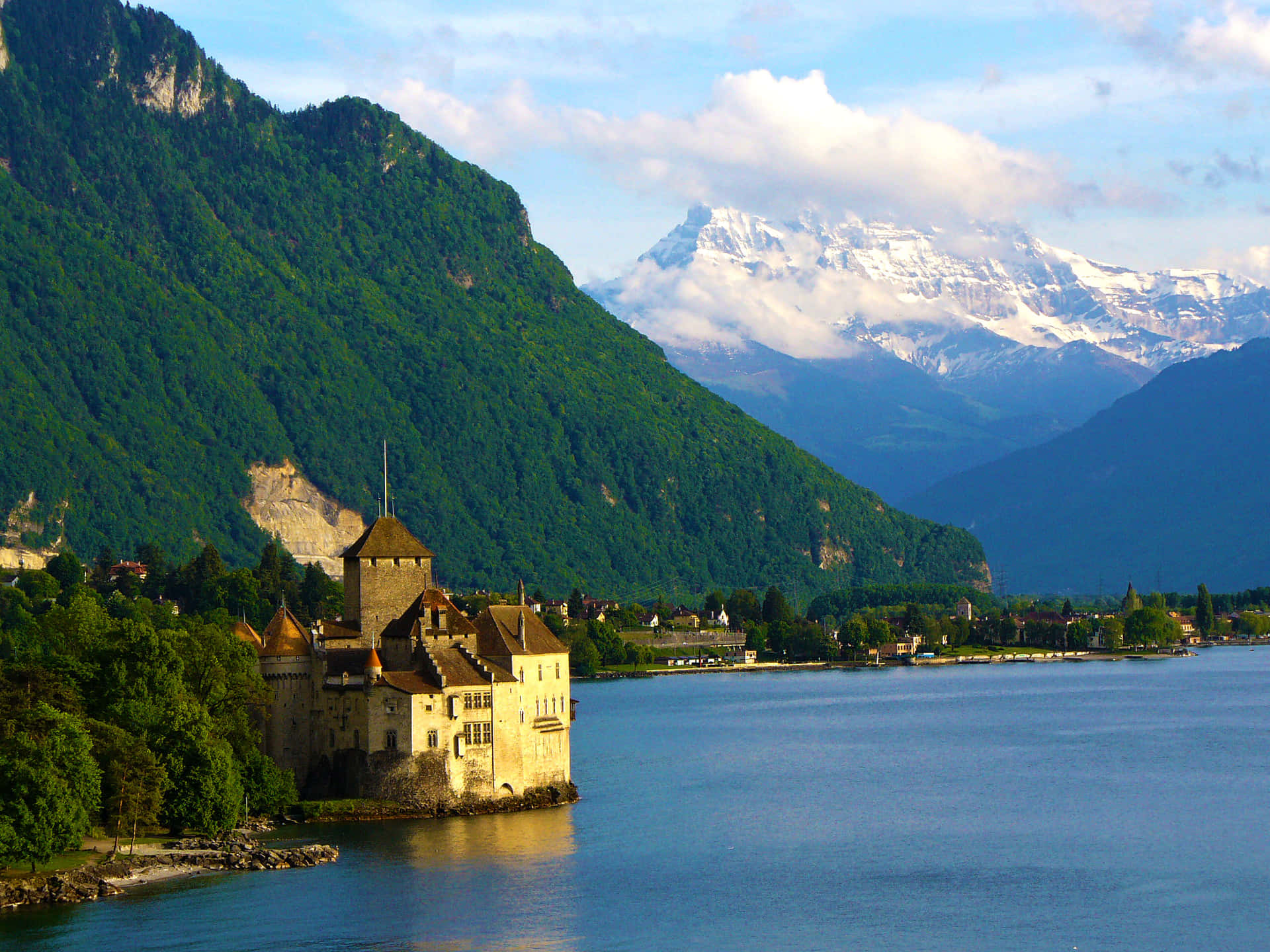 Chateaude Chillon Montreux Switzerland Wallpaper