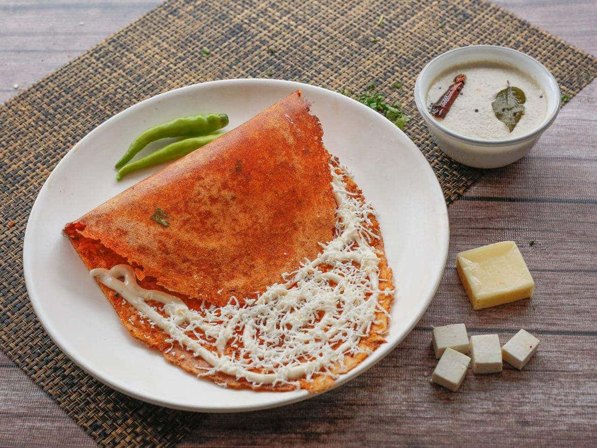 Cheese Stuffed Crispy Dosa With Chutney Wallpaper