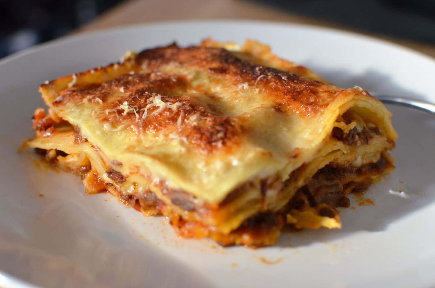 Cheesy Topped Lasagna Alla Bolognese Wallpaper