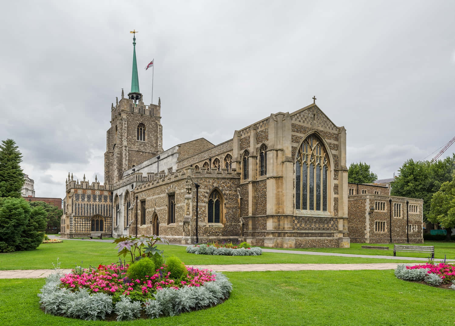 Chelmsford Cathedral Exterior U K Wallpaper