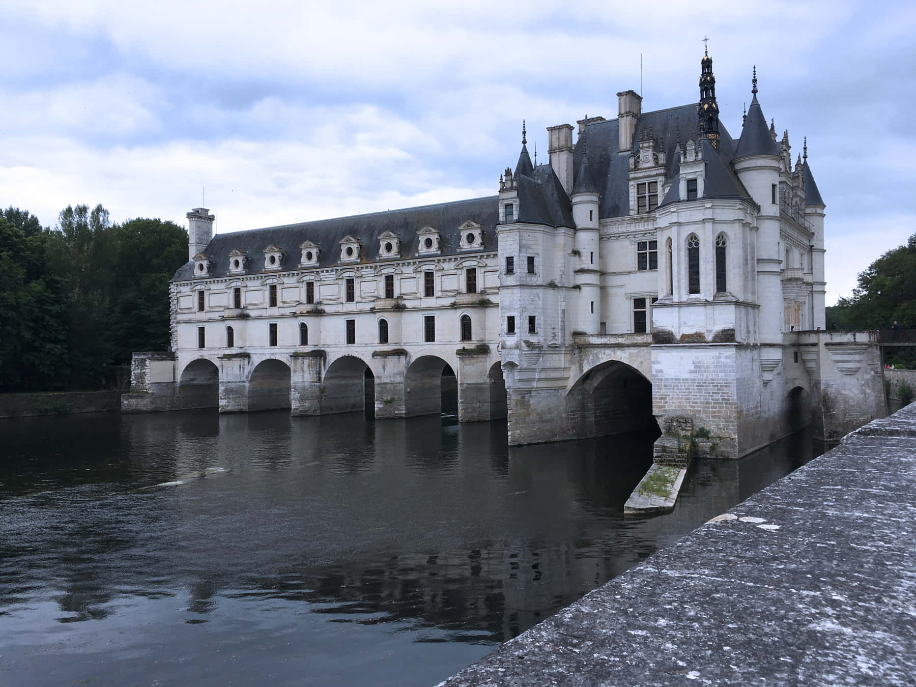Chenonceau Darkened Day Picture
