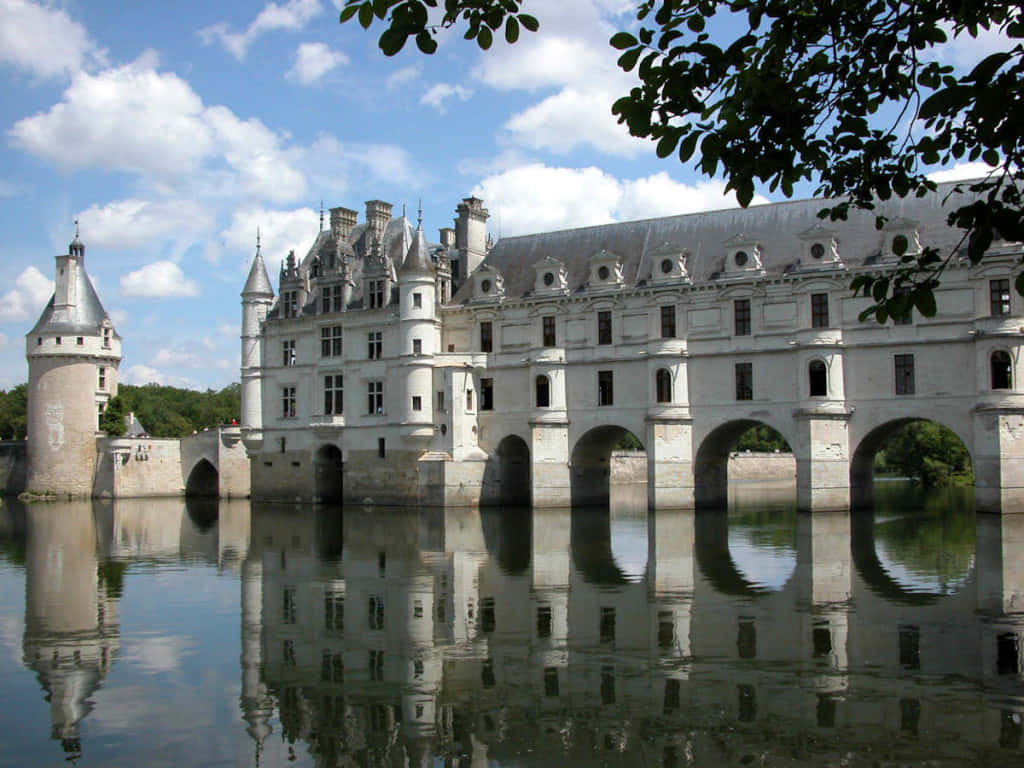 Chenonceau River Viewing Wallpaper