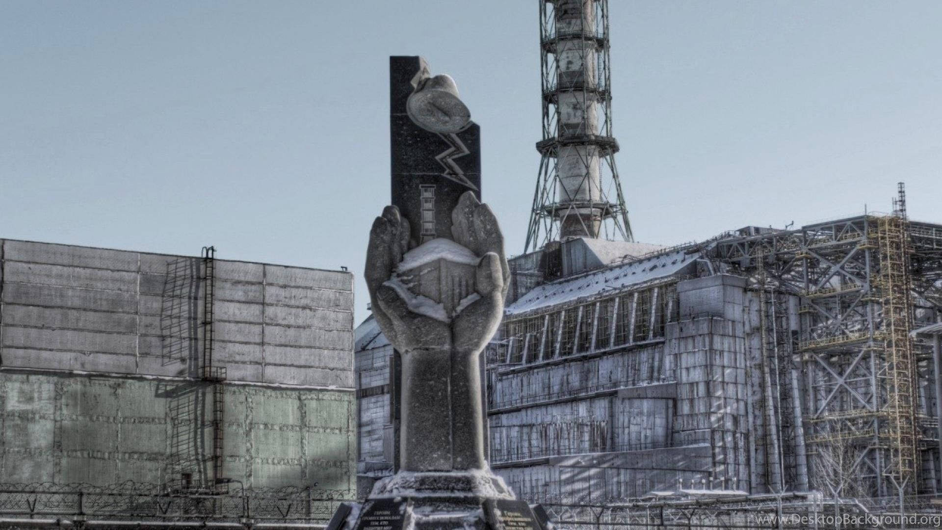 The Desolate Chernobyl Nuclear Power Plant Wallpaper