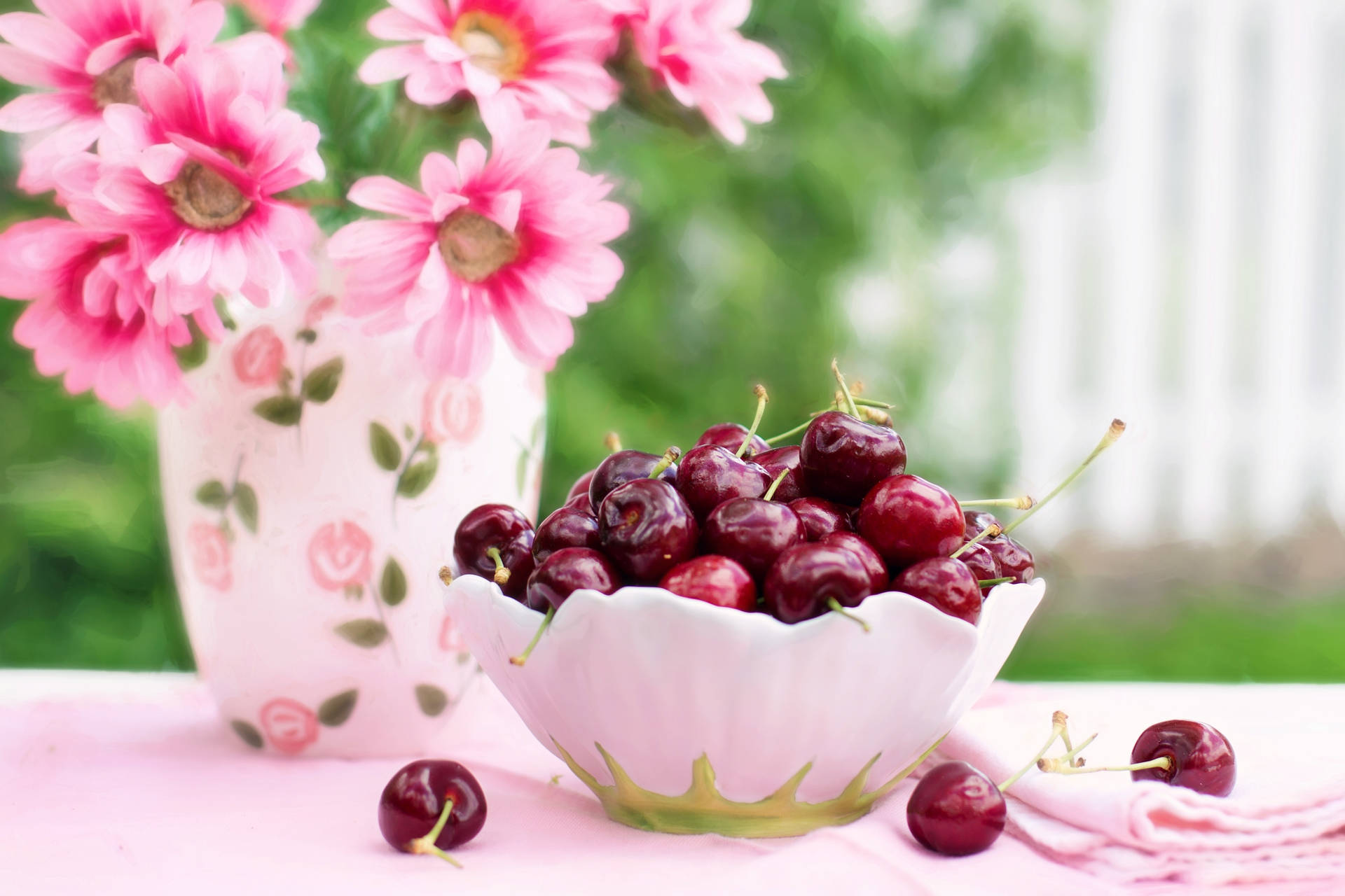 Cherries And Daisies Wallpaper