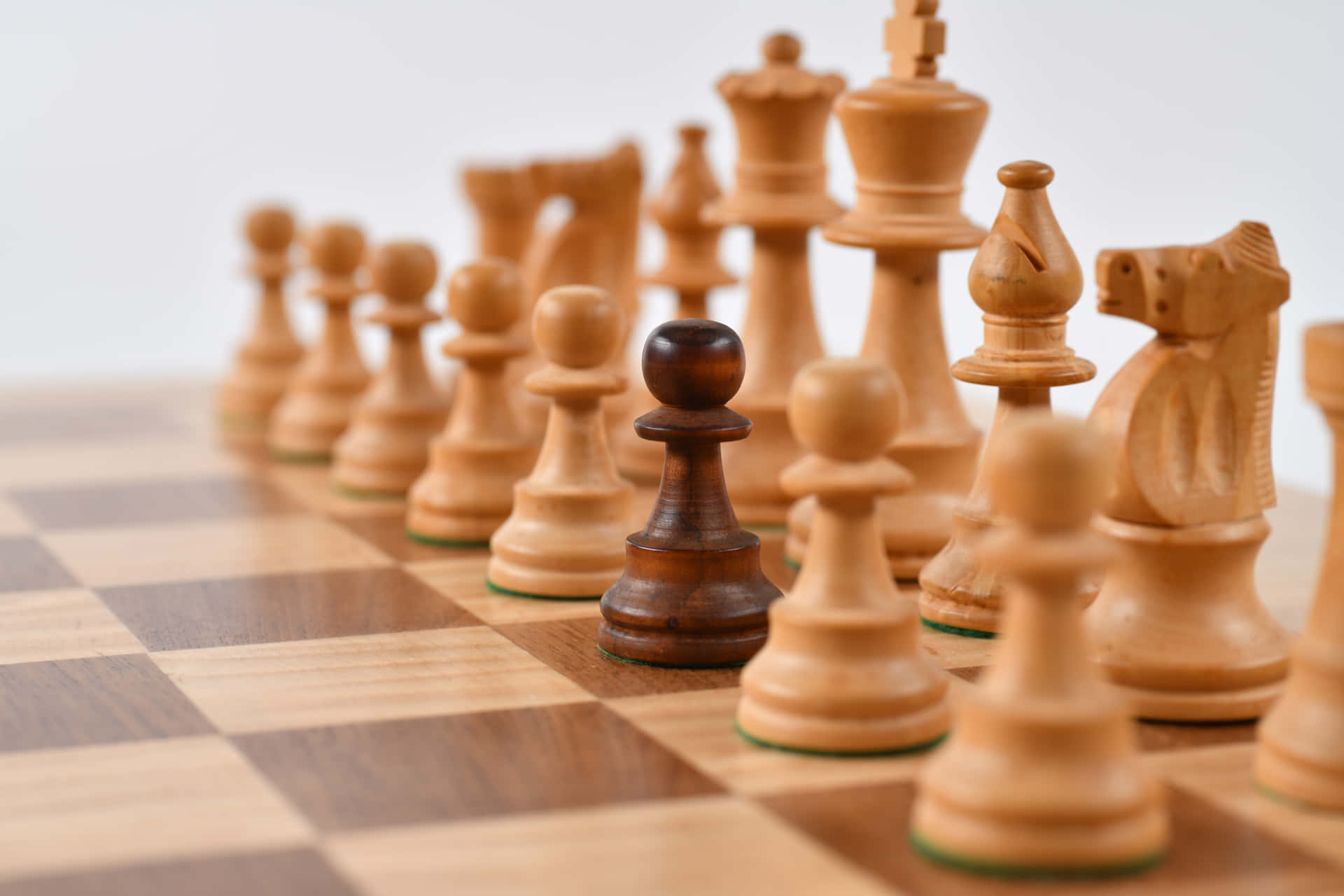 Chess With A Conspicuous-colored Pawn Wallpaper