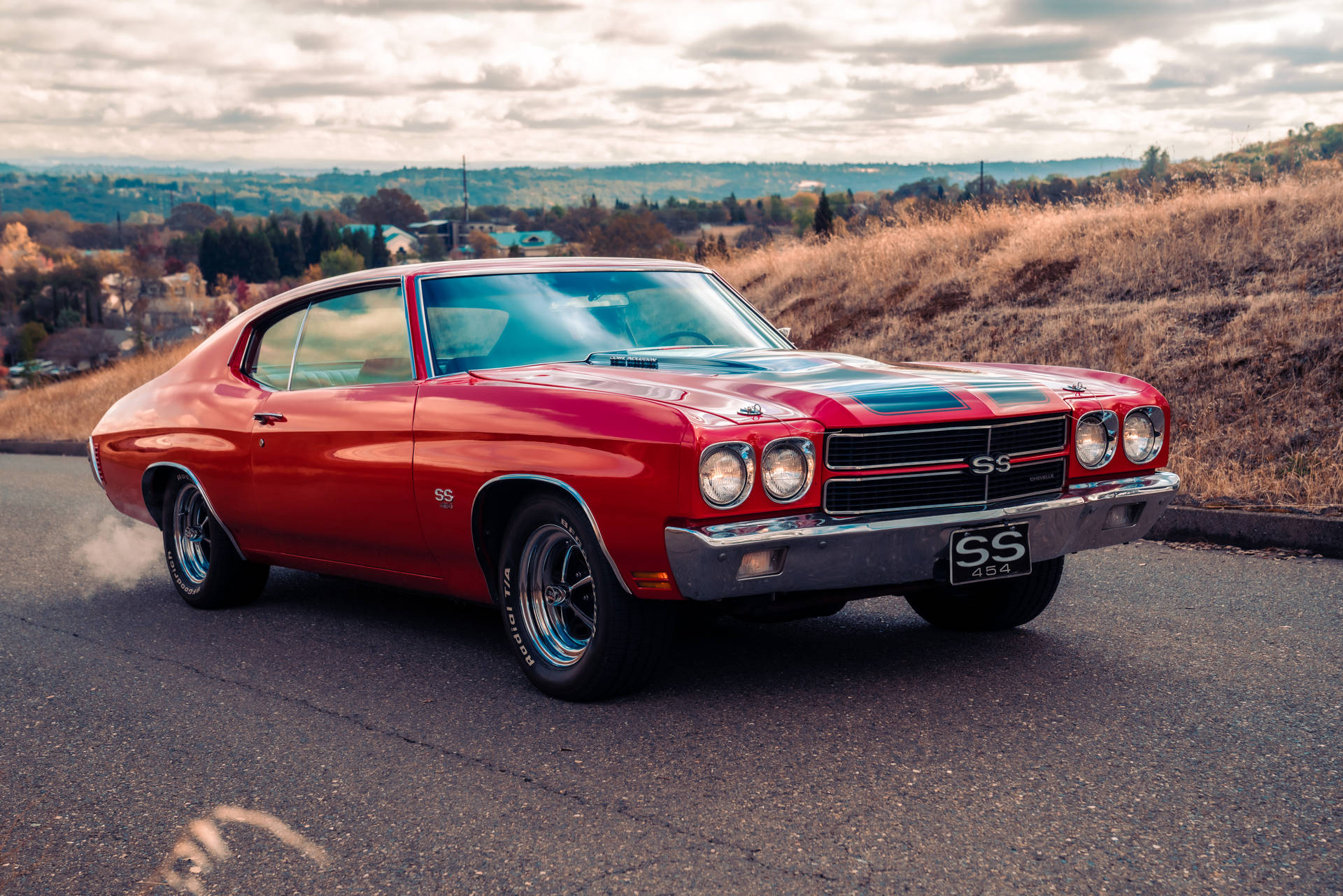 Classic Chevrolet Chevelle in Action Wallpaper