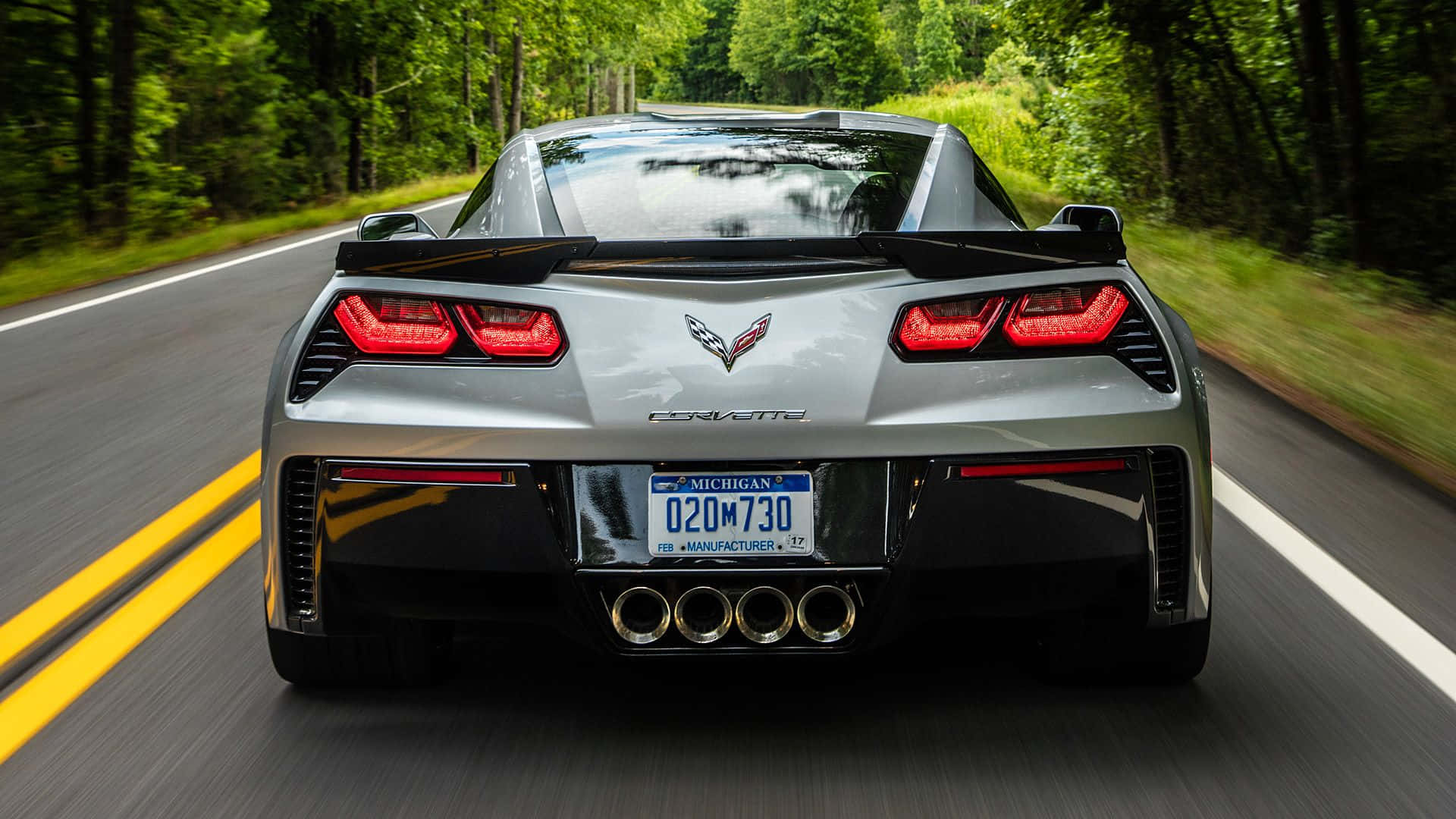 Impresionantechevrolet Corvette Grand Sport En Todo Su Esplendor. Fondo de pantalla