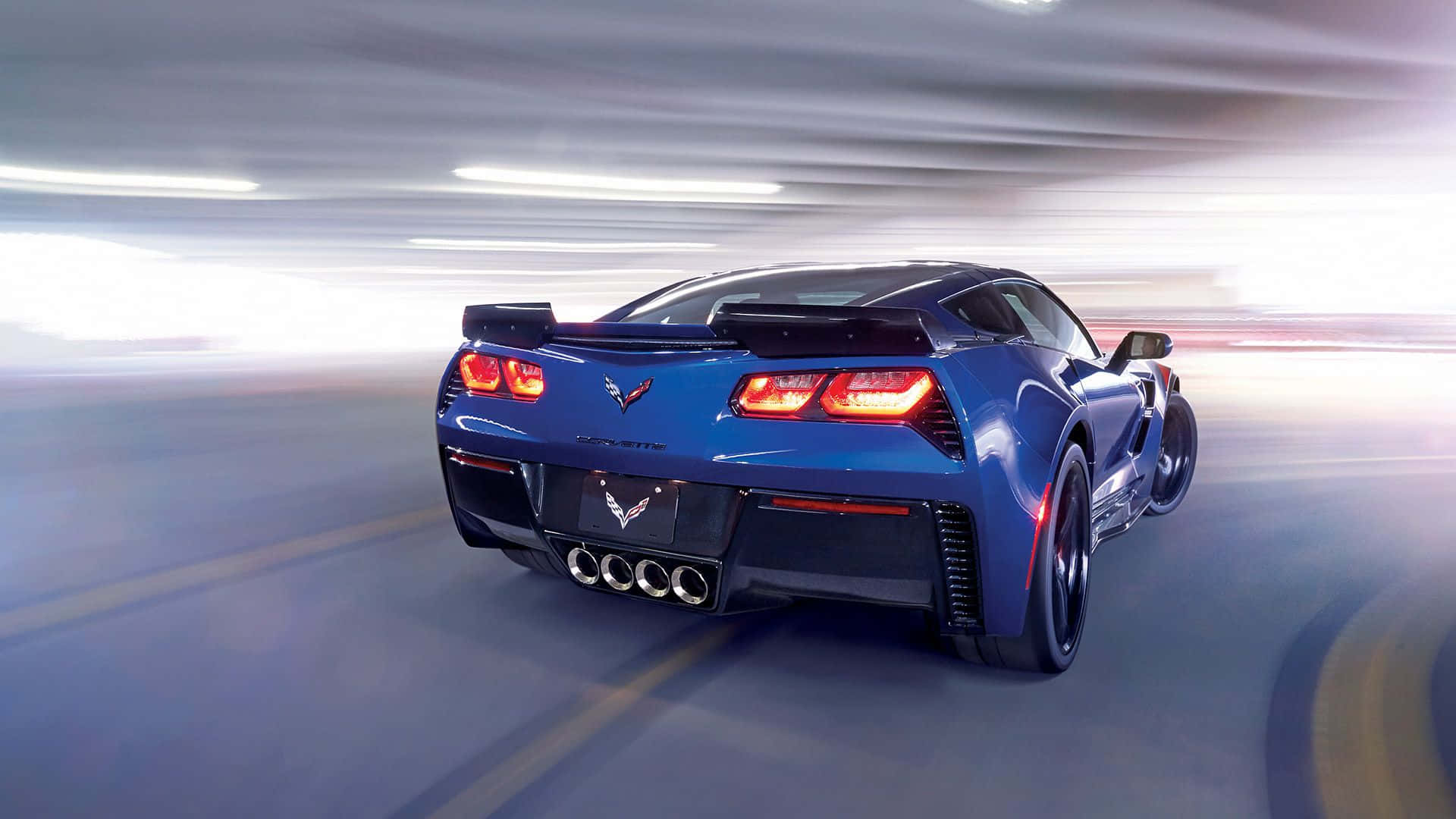 Unimpresionante Chevrolet Corvette Grand Sport Exhibiendo Su Potencia Y Elegancia. Fondo de pantalla