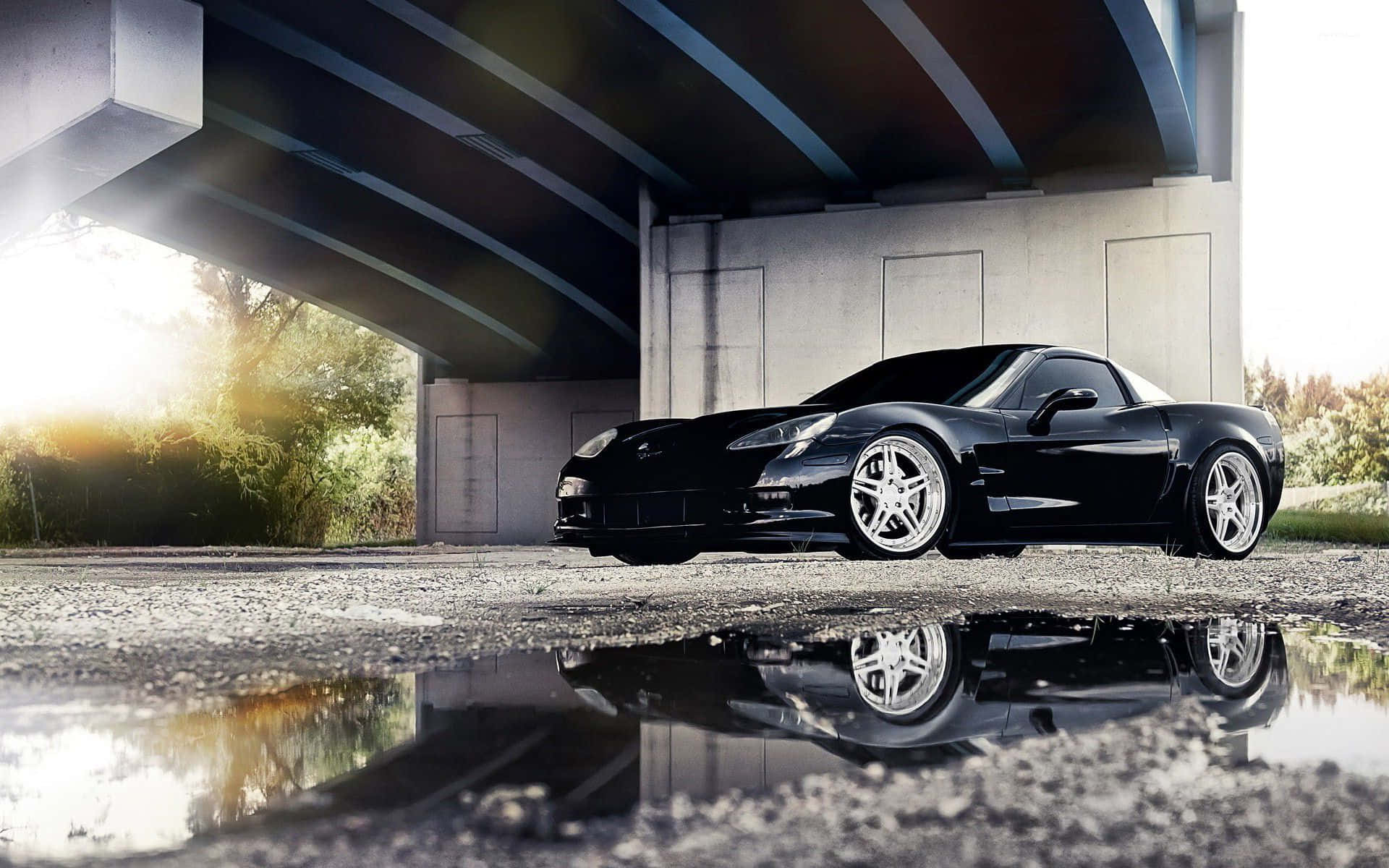Sleek Chevrolet Corvette Z06 in Action Wallpaper
