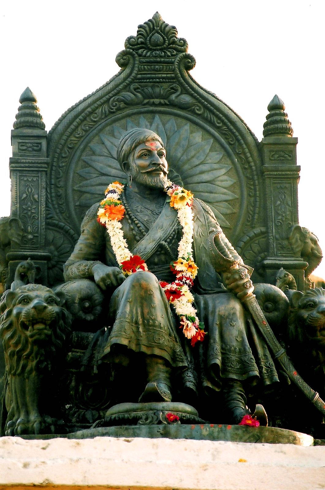 Download Chhatrapati Shivaji Maharaj Sitting On Throne Wallpaper ...