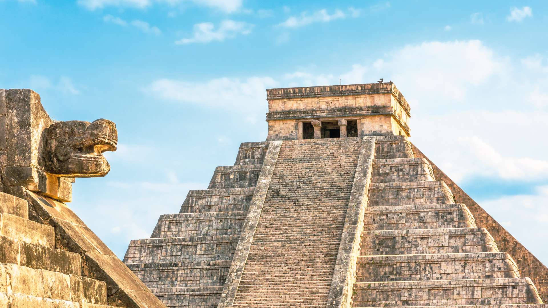 Chichen Itza's Temple Of Kukulkan Close-up Picture