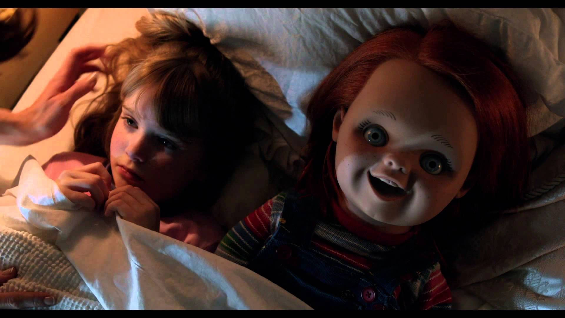Child's Play Chucky On Bed