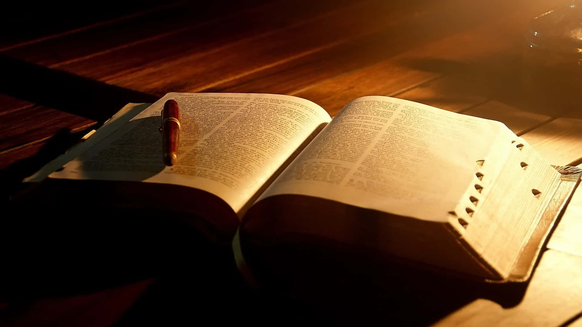 Chillbaggrund med bibelsk baggrund - En baggrundsbillede med afslappende farver bibelsk symbolik