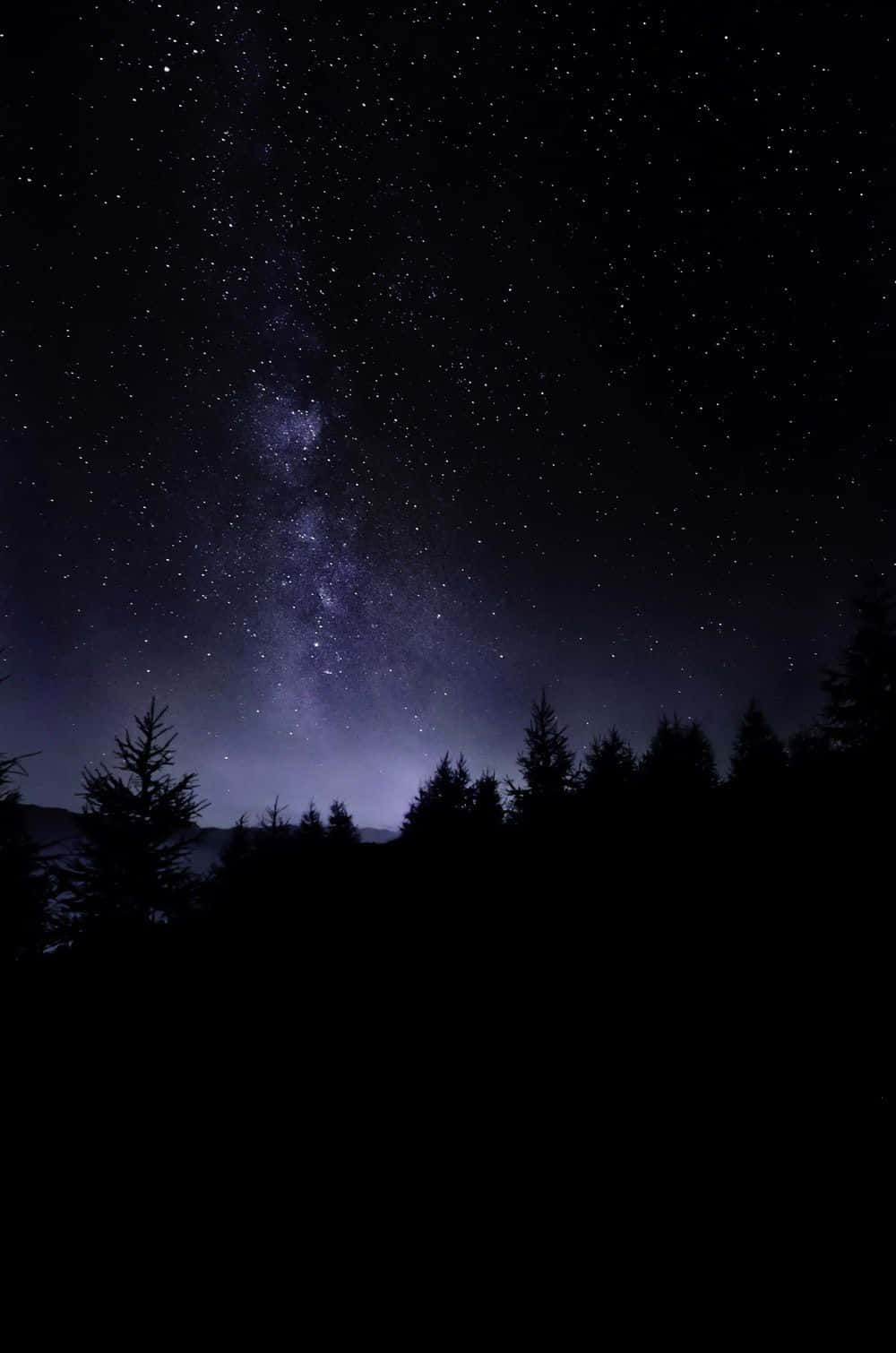 Tranquil Beauty of a Chilly Night Wallpaper