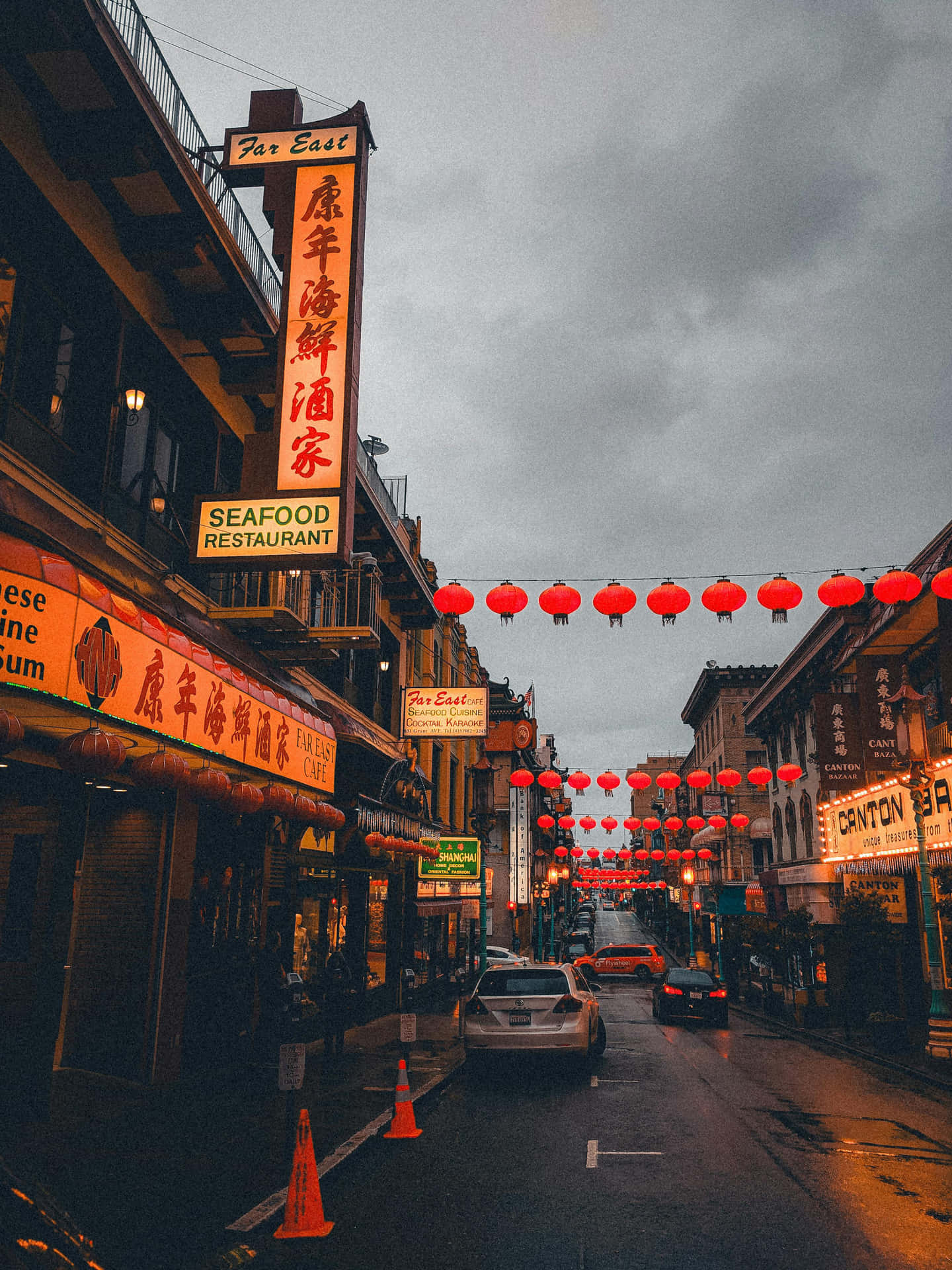 Chinatown Evening Red Lanterns Wallpaper