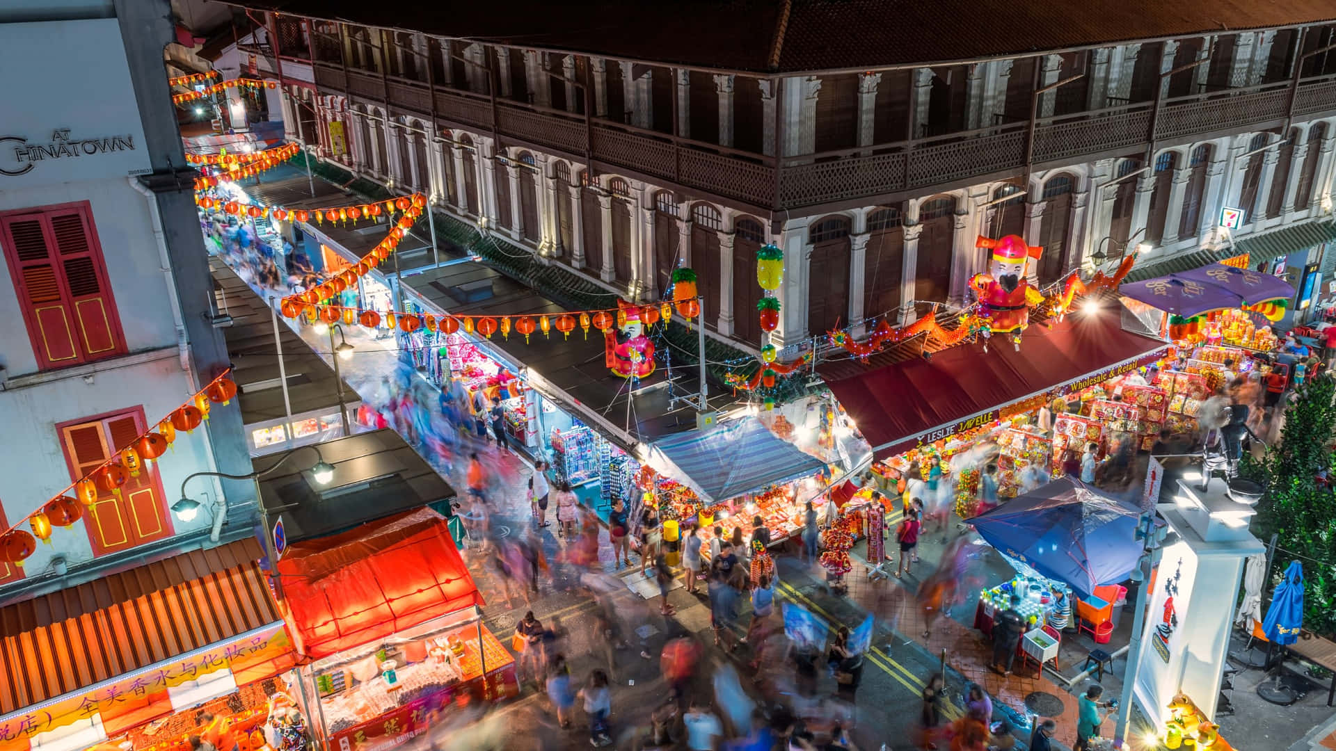 Chinatown Singapore Night Market Bustle Wallpaper