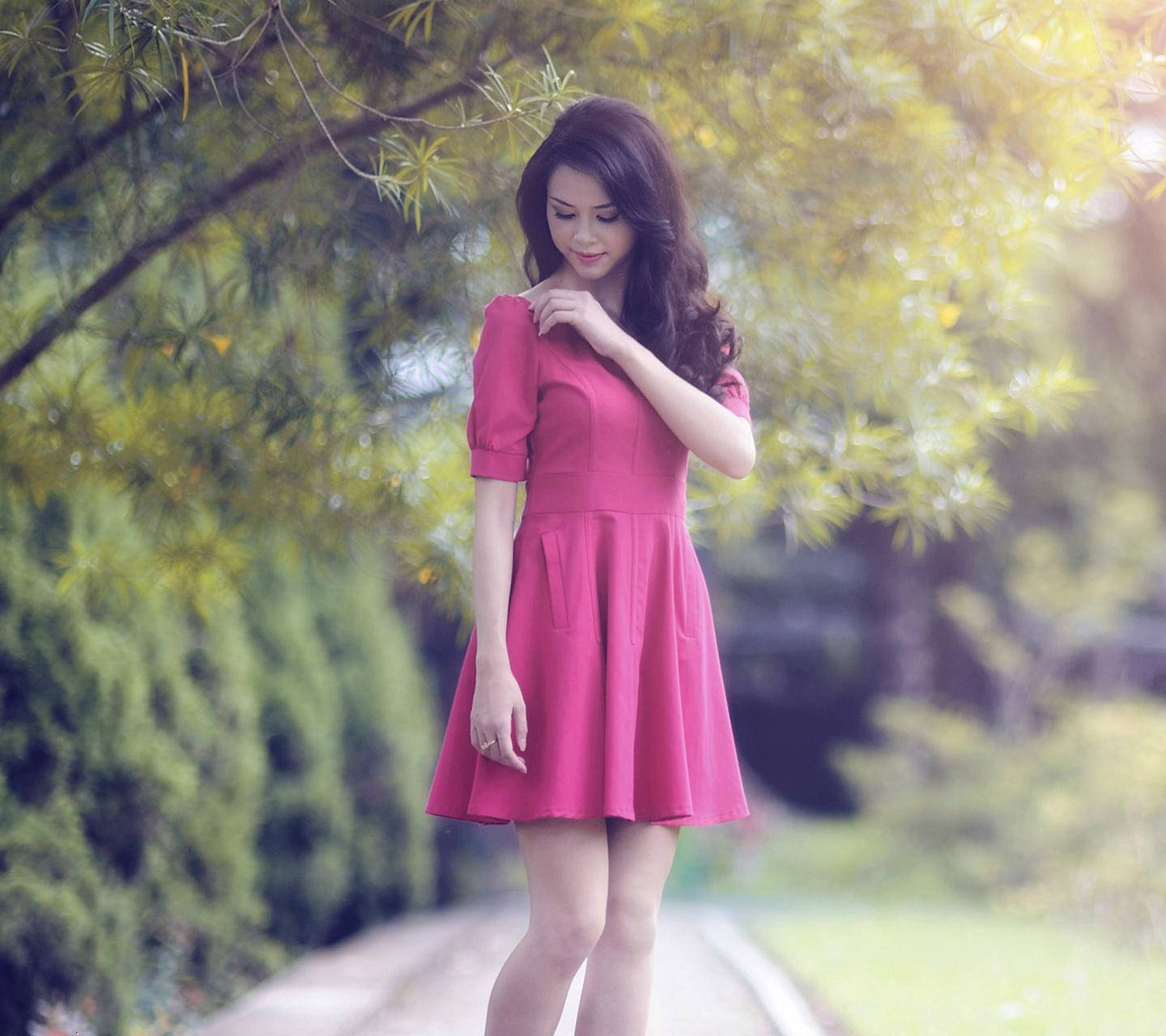 Chinese Woman In Red Dress Wallpaper