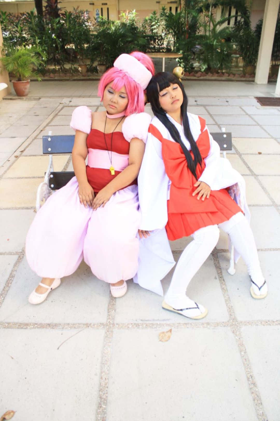 Chobits Cosplayers Sumomo En Chii Achtergrond