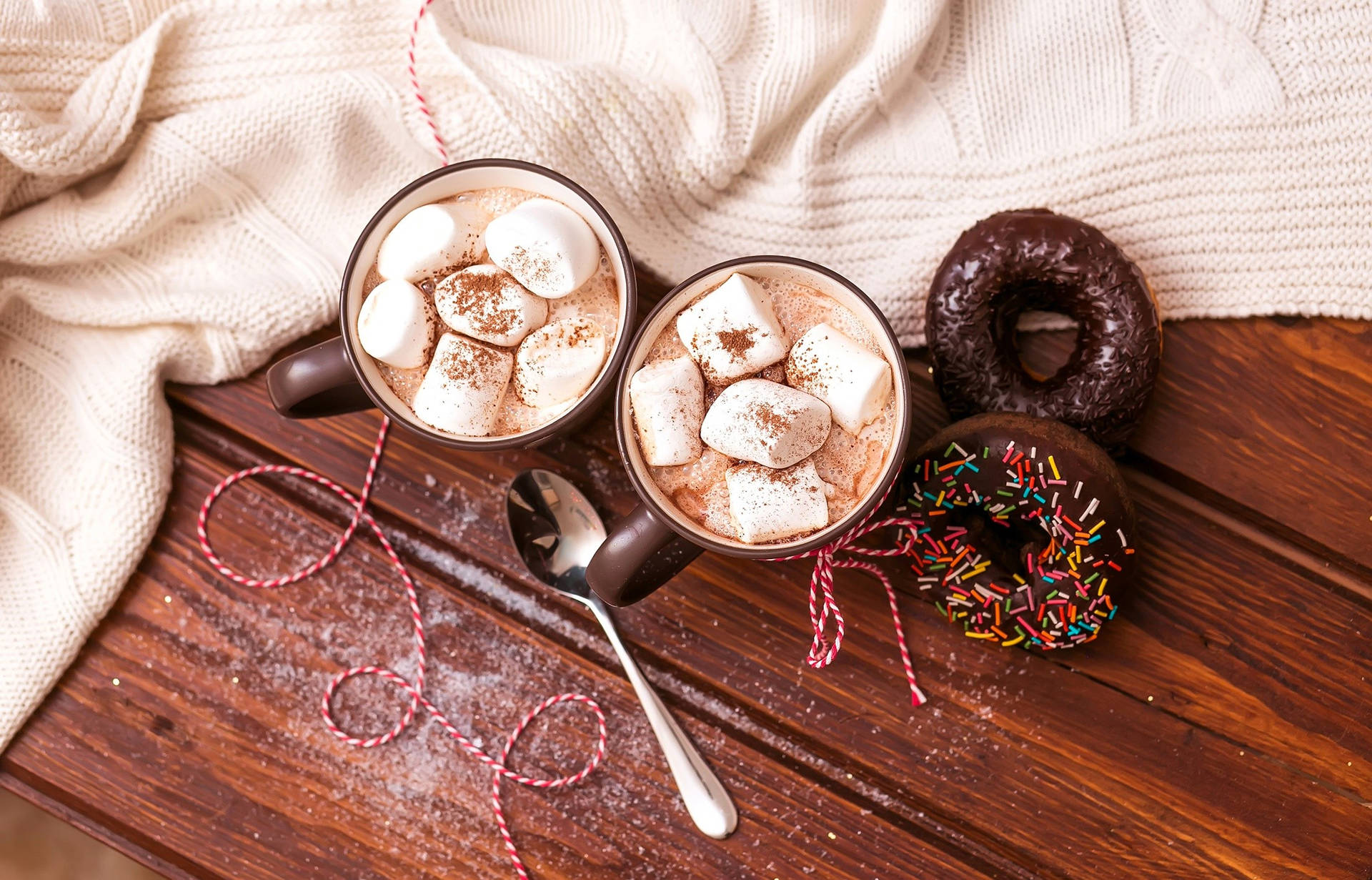 Bebidade Chocolate Com Donuts De Marshmallow Papel de Parede