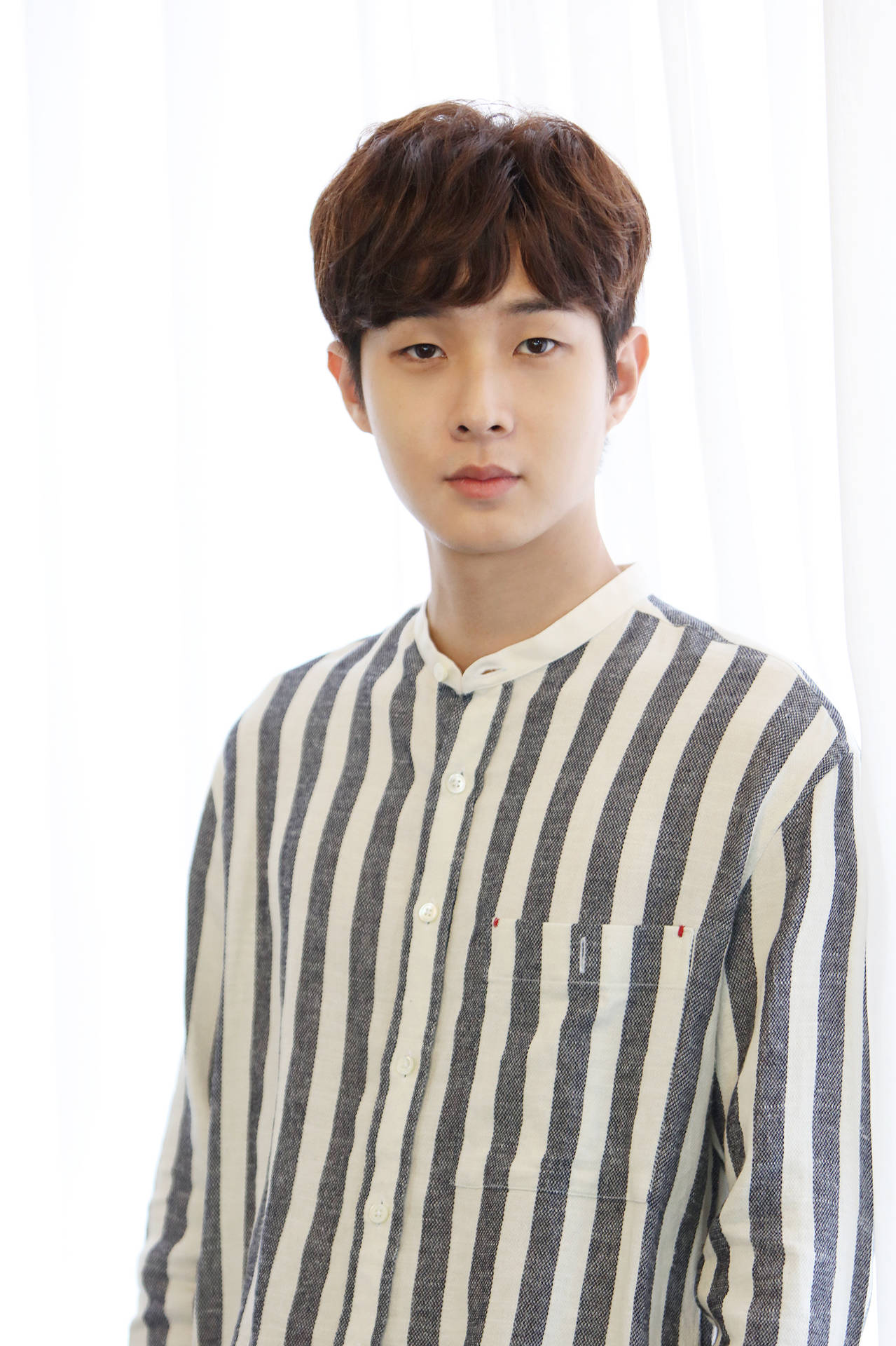 Choi Woo Shik In Striped Long Sleeves Wallpaper